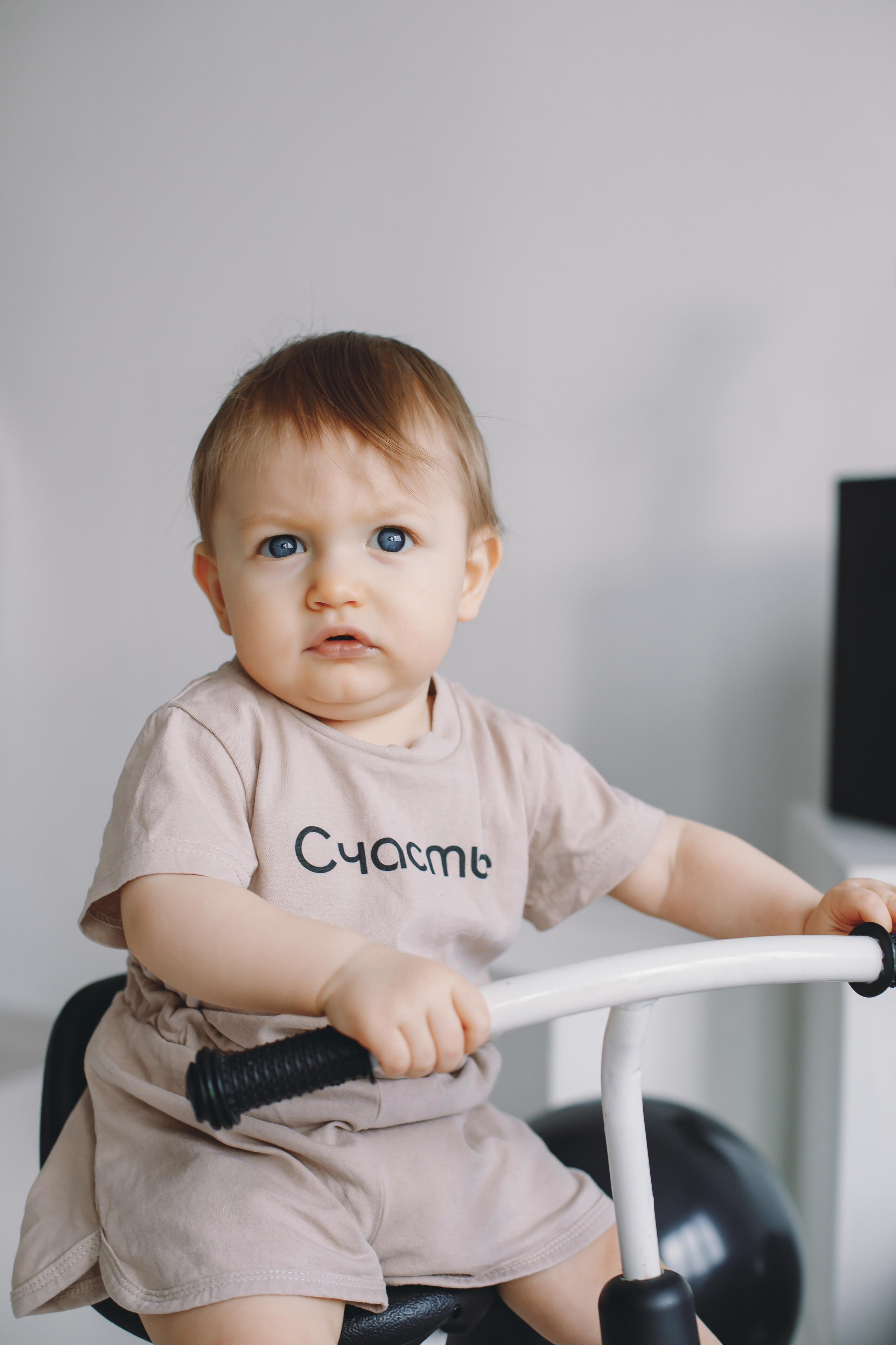 Тимофей — годовасие. Фотограф в Абакане Николай Окунев