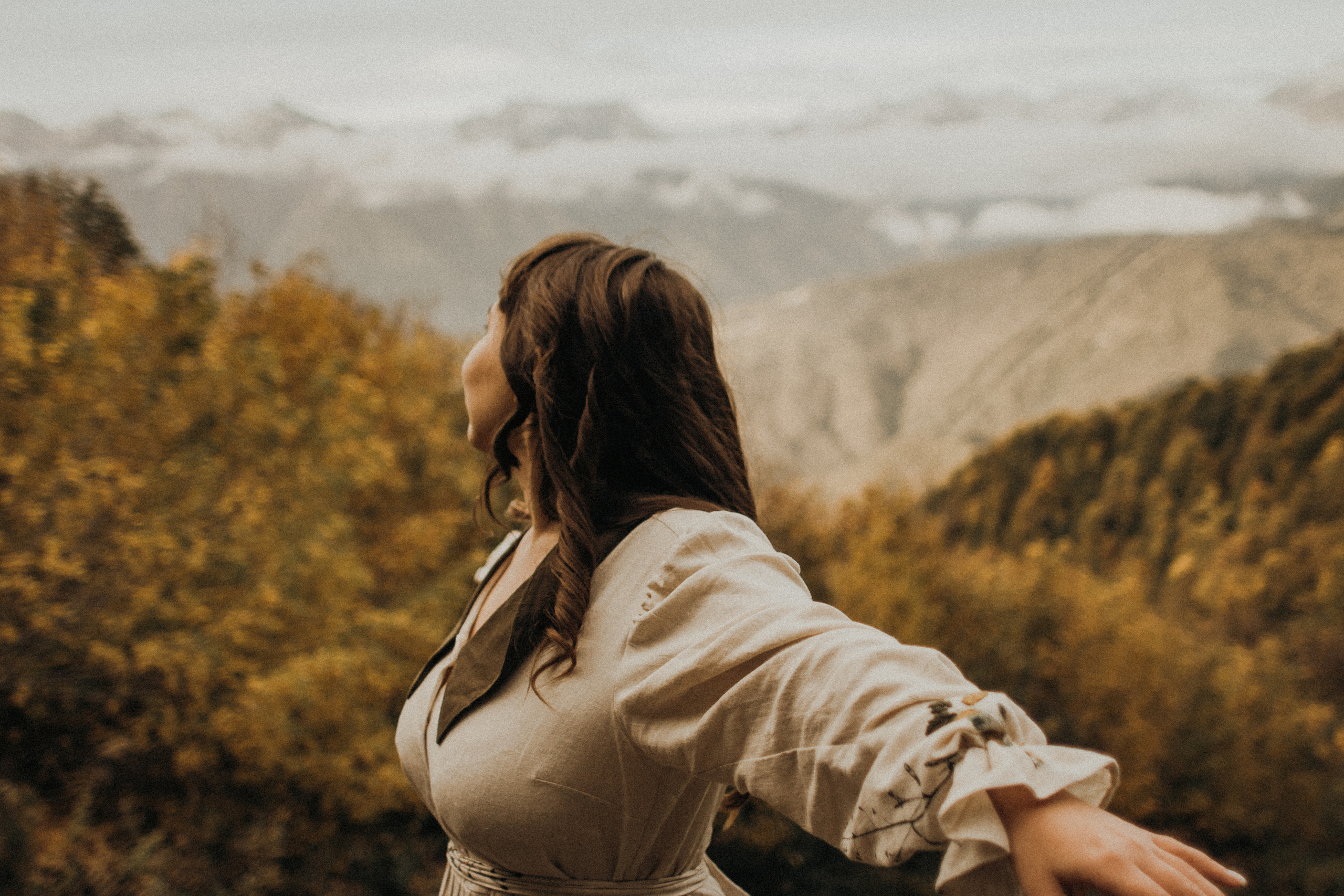 Клятва у водопада. Фотограф Сочи. Екатерина Афанасьева