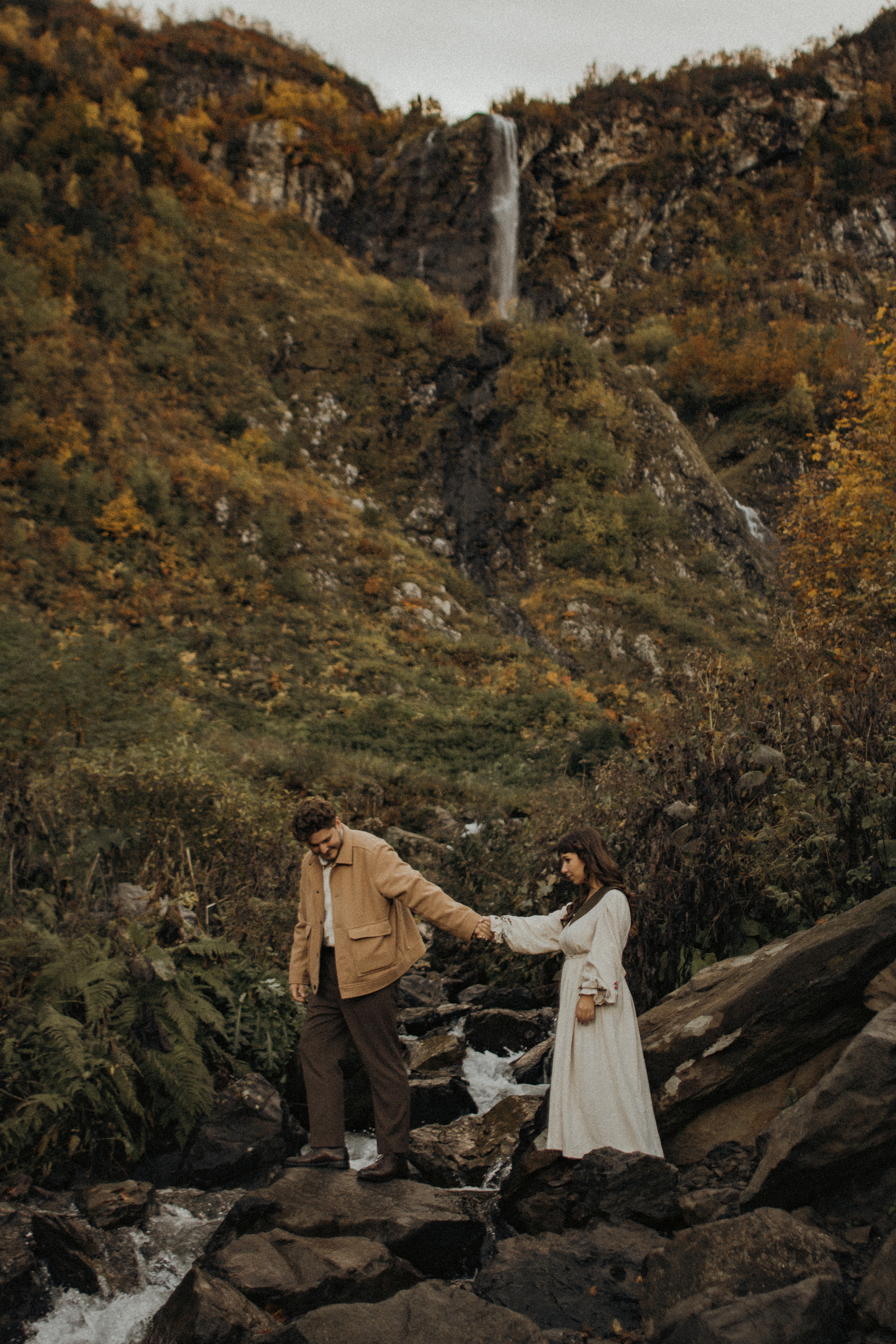Клятва у водопада. Фотограф Сочи. Екатерина Афанасьева