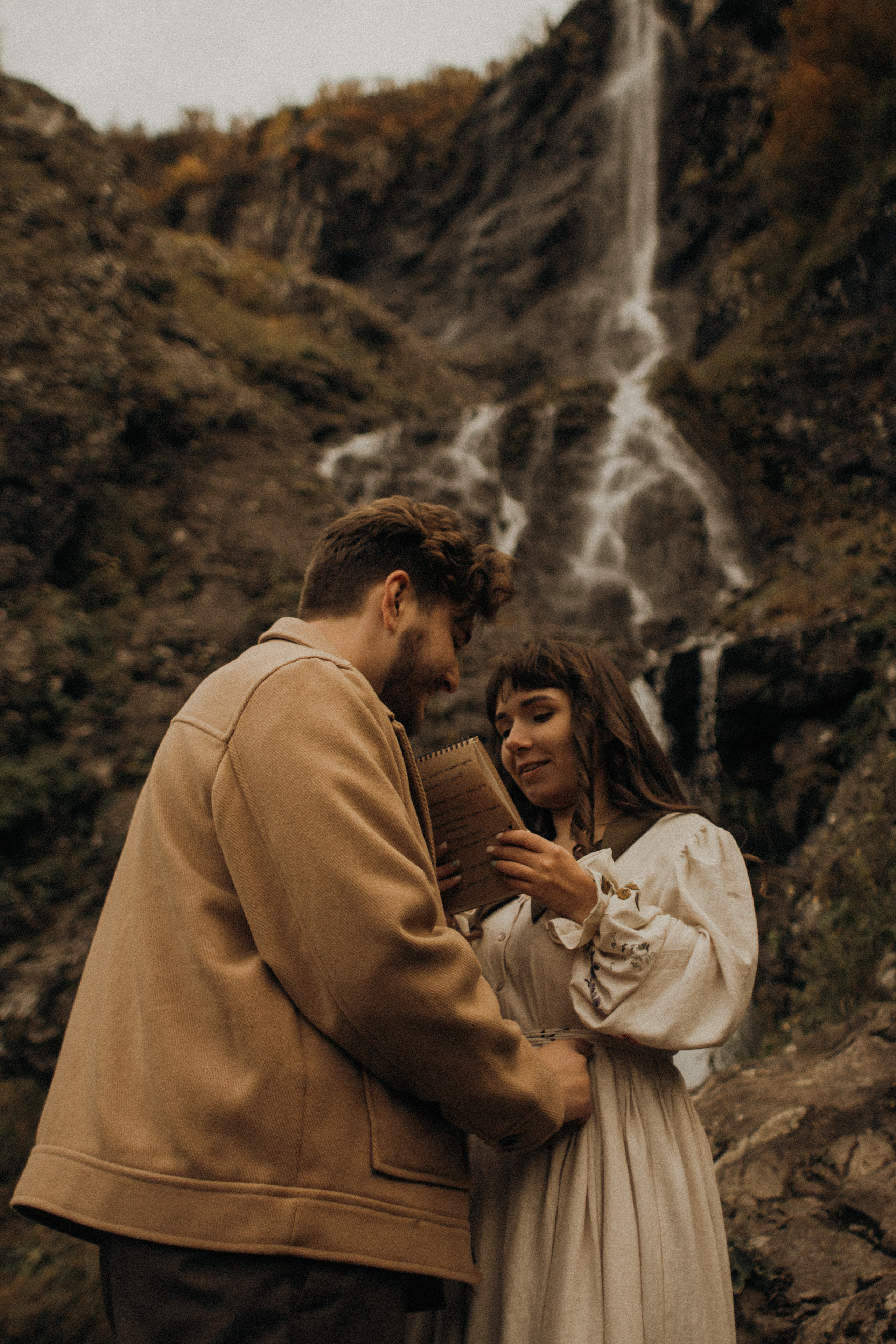 Клятва у водопада. Фотограф Сочи. Екатерина Афанасьева