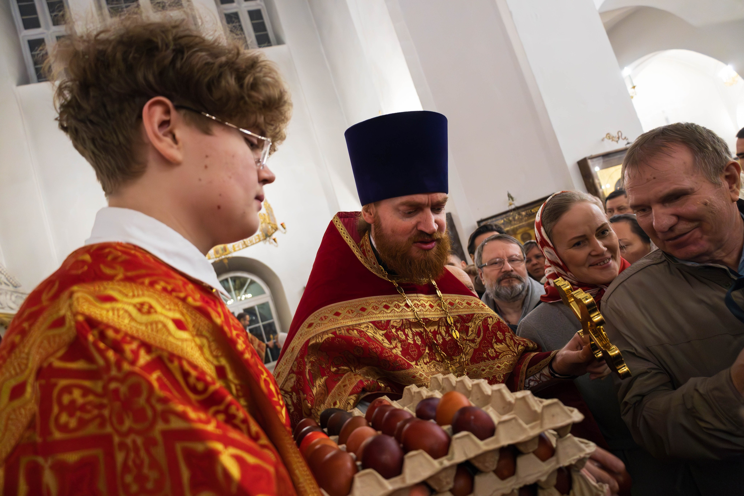 Светлое Христово Воскресение. Пасхальная Заутреня. Репортажный фотограф в Москве Иван Кулак