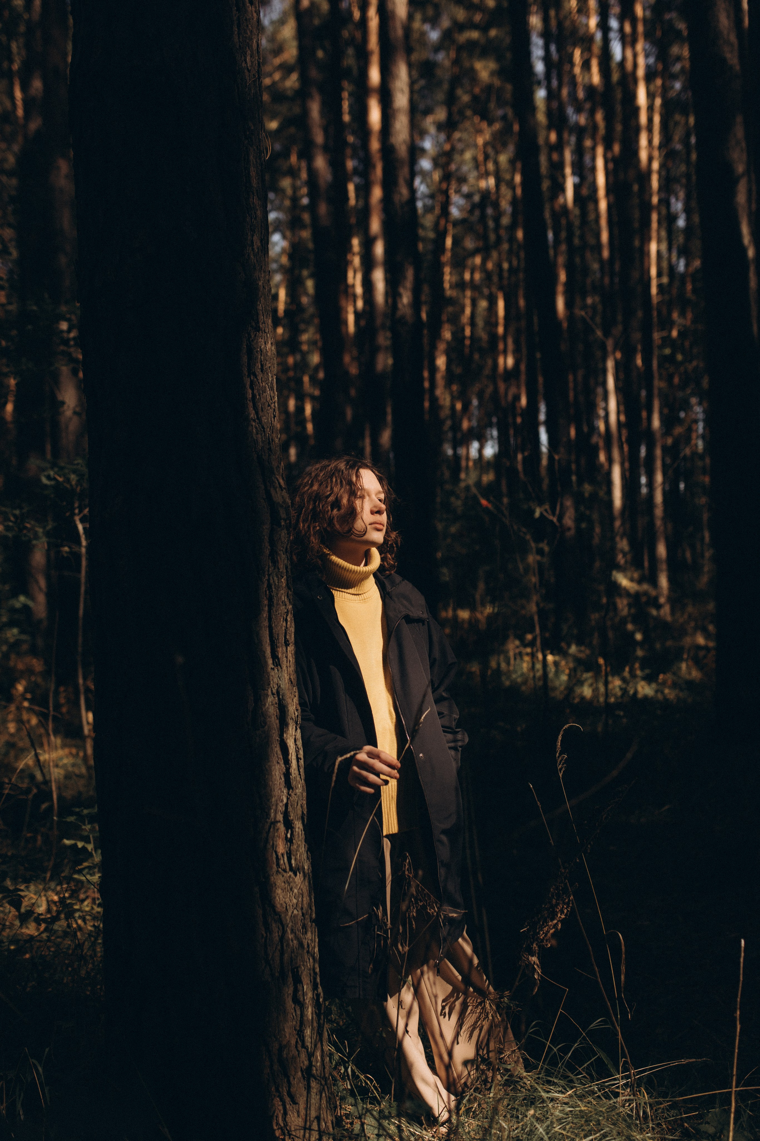 Аня с Ясей и Соней на Обском, осень. Семейный фотограф lifestyle в Новосибирске Елена Шпилевая