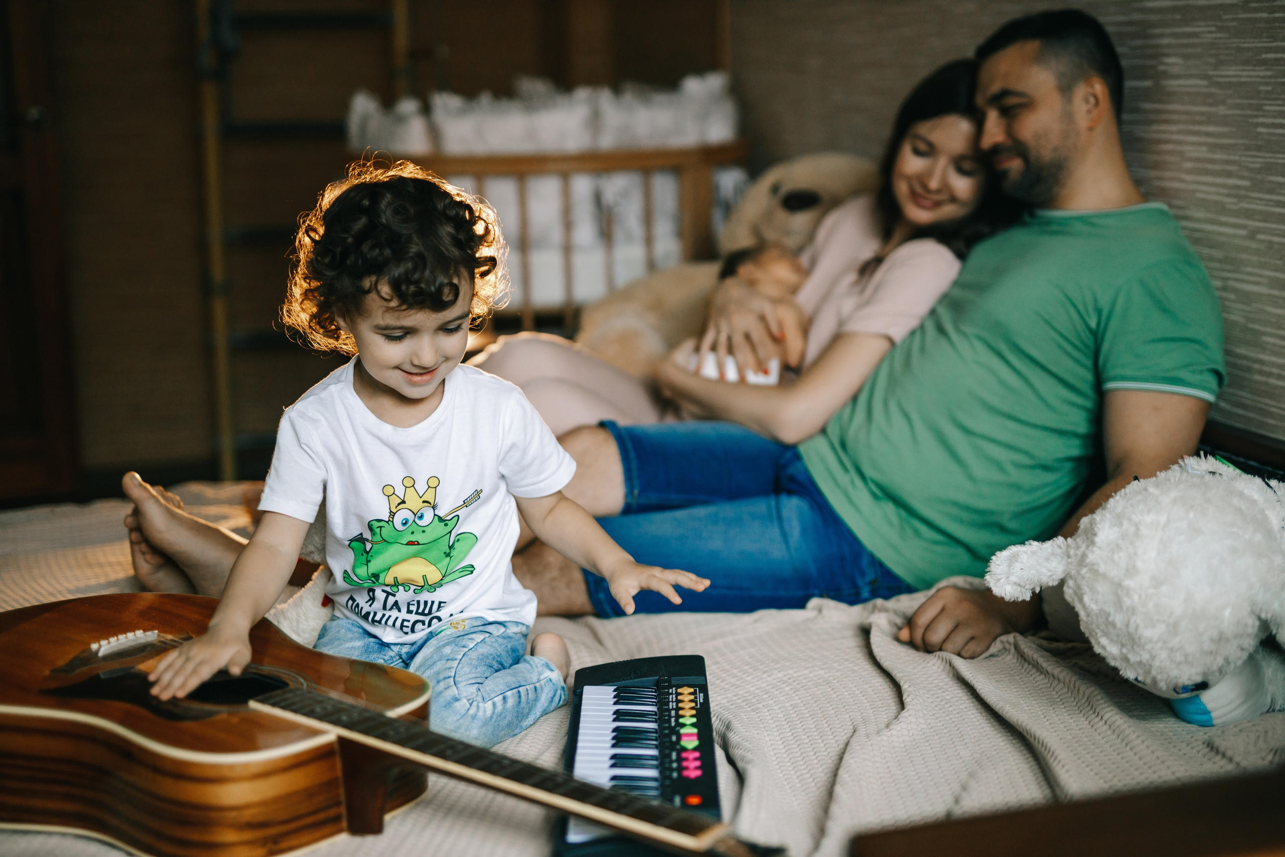 Пример семейной фотосессии дома. Дмитрий Мартьянов семейный фотограф в Санкт-Петербурге