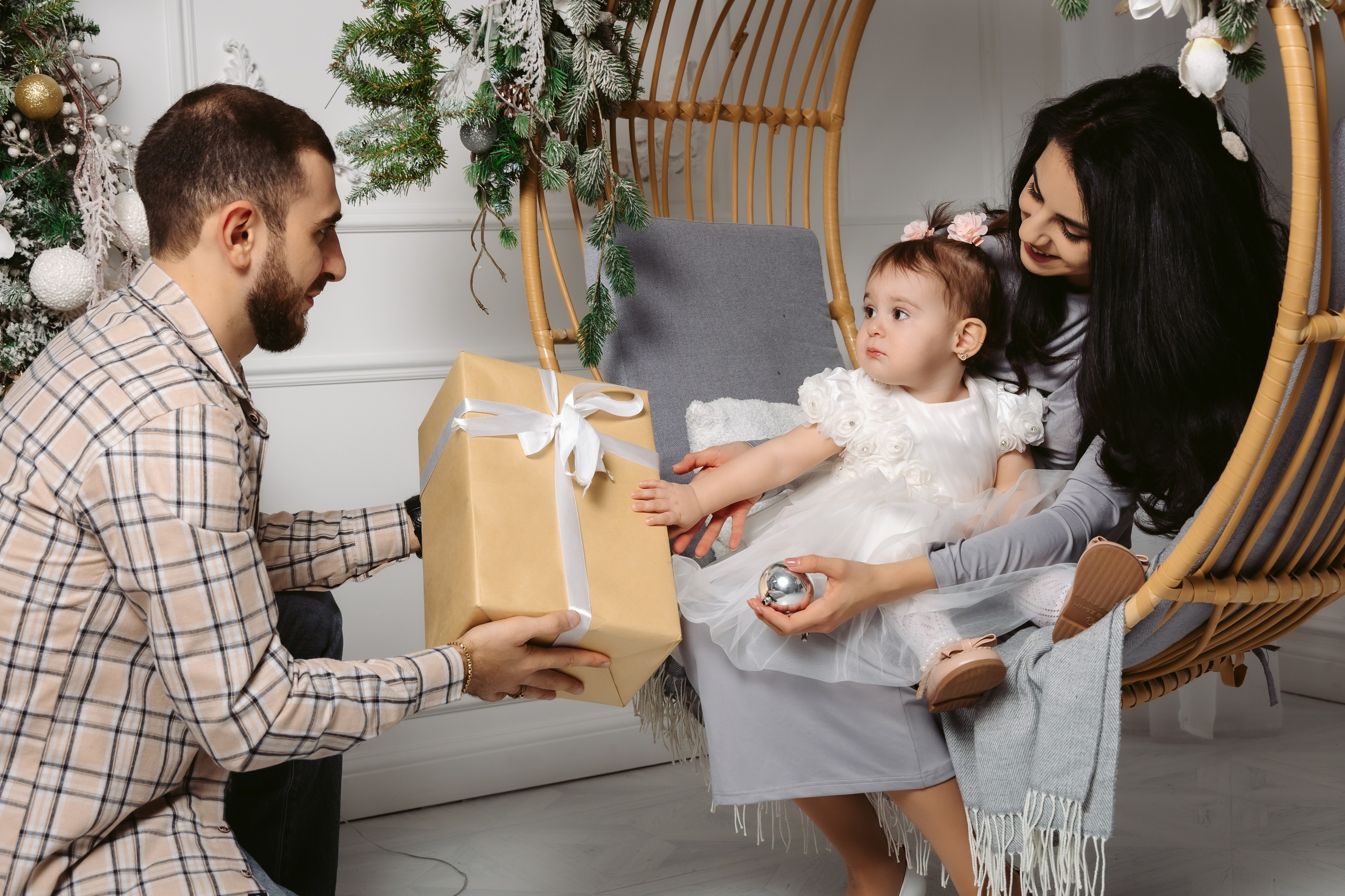 Новый Год 2025. Свадебный Фотограф в Москве Гор Магтагян