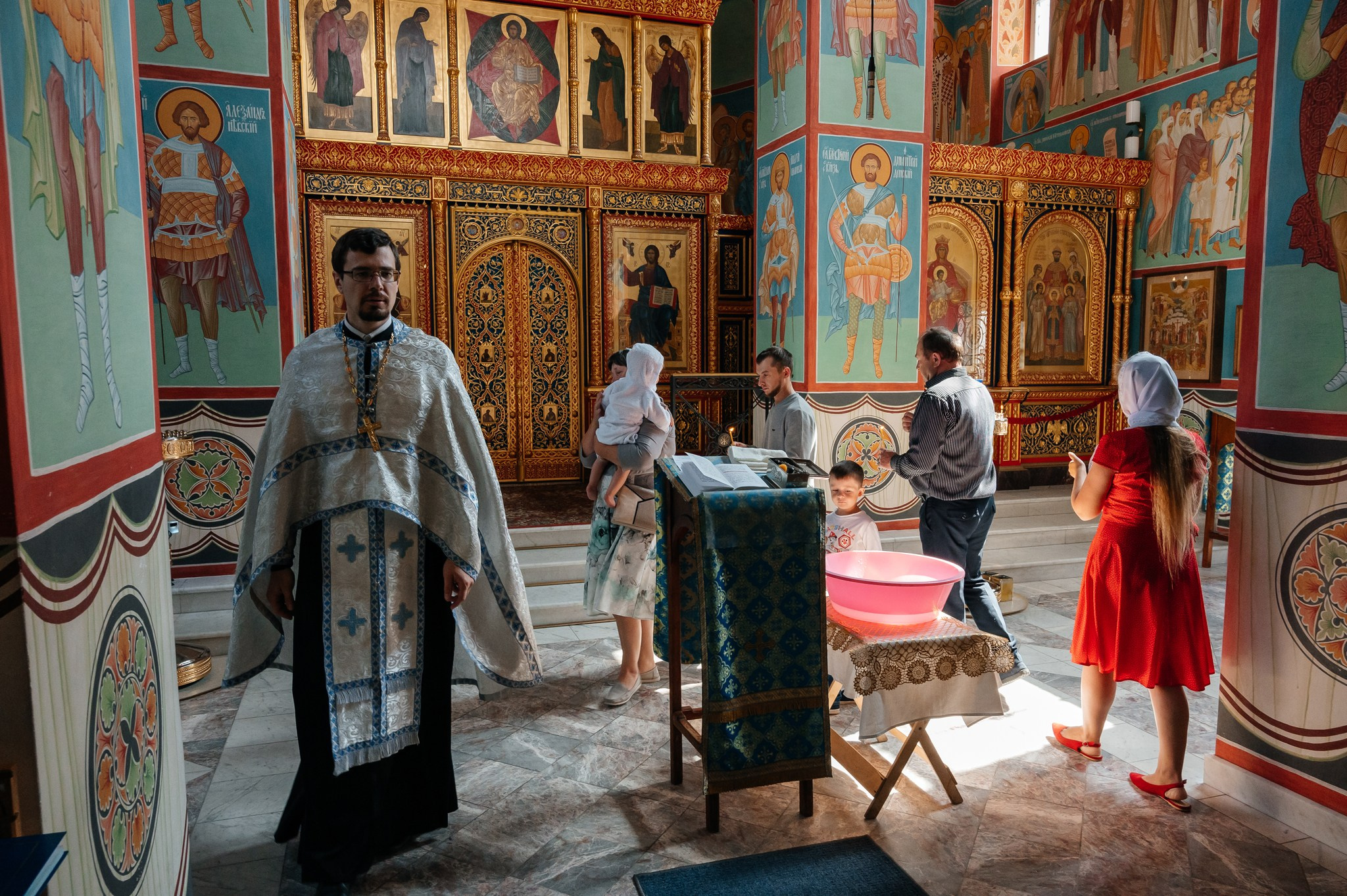 Крещение в храме. Свадебный и семейный фотограф из Санкт-Петербурга Климов Анатолий