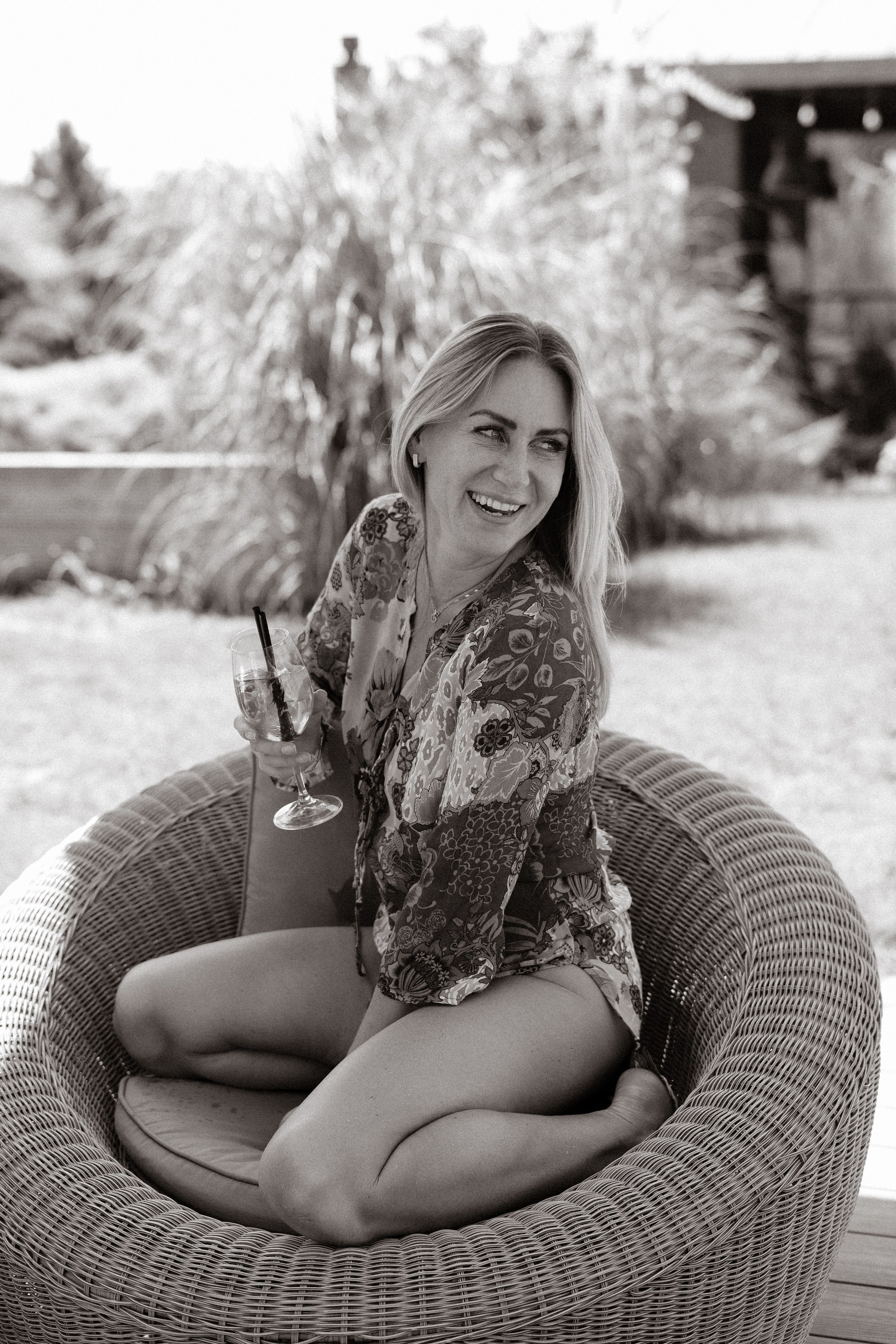 Лето. бассейн. девушки. Портретный и семейный фотограф в Мариуполе, РФ. Даша Жогло