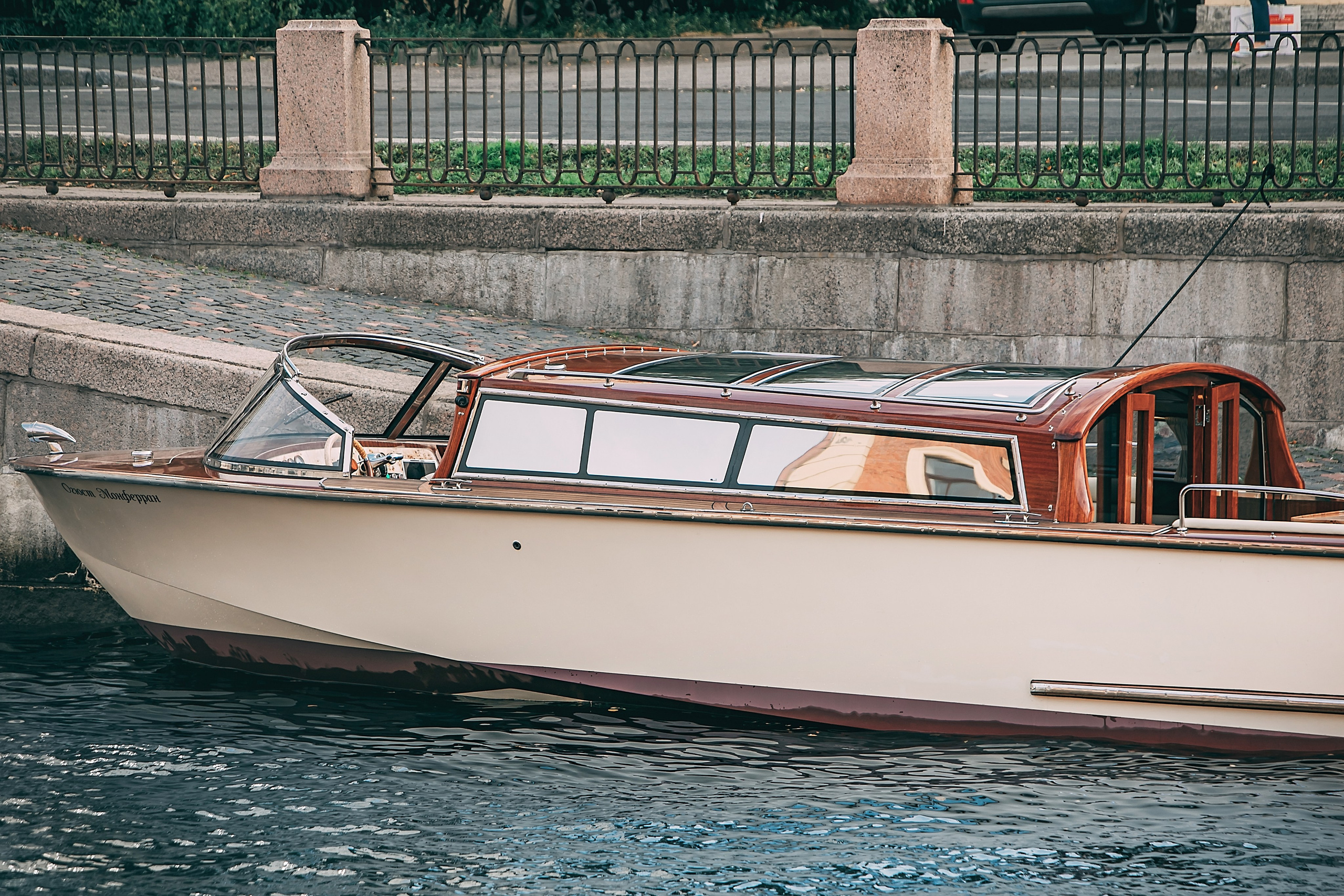 Катер «Montferrand». SPB Rent Boats|аренда катеров и теплоходов