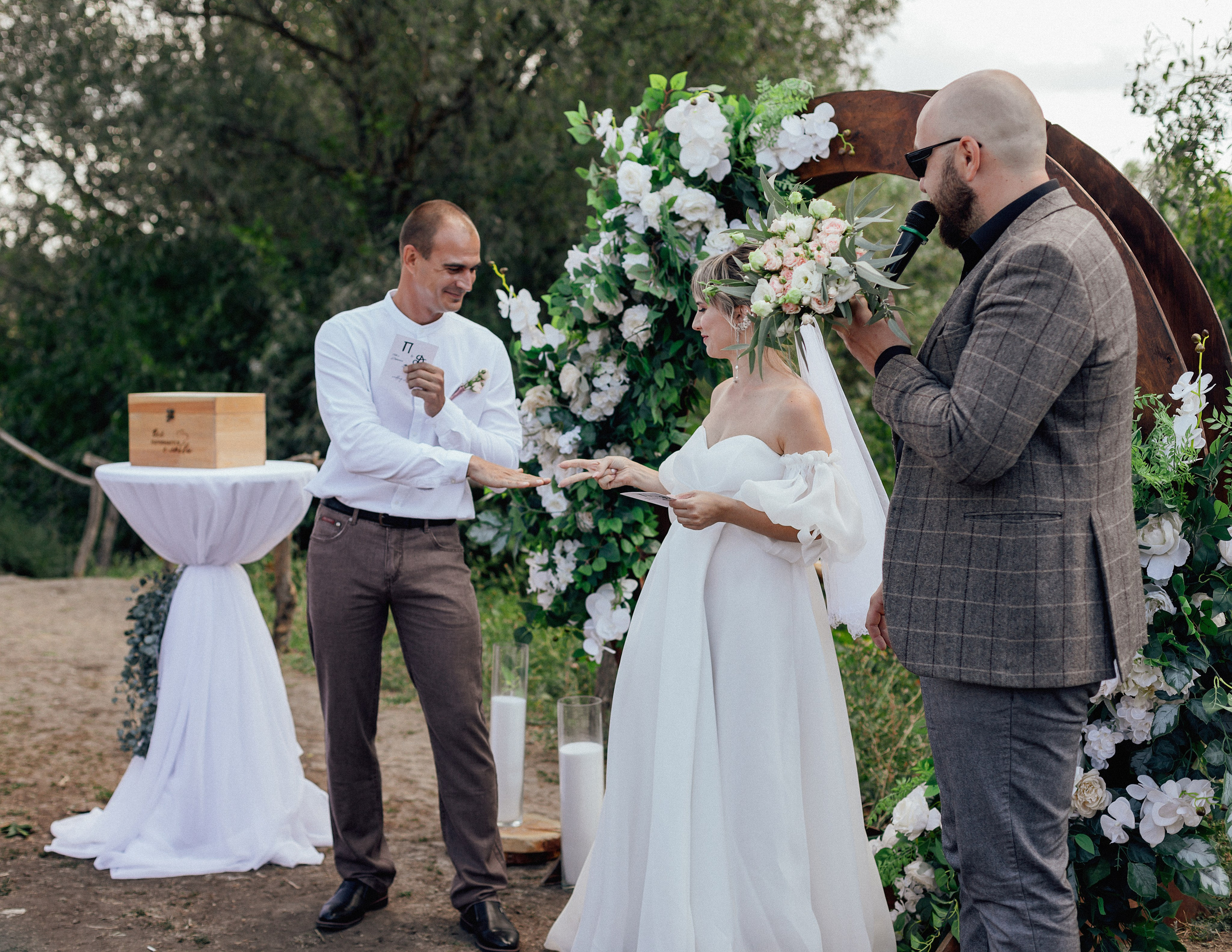 Выездная регистрация 26.08.2023. Ваш персональный фотограф в Волжском Мария Морозова