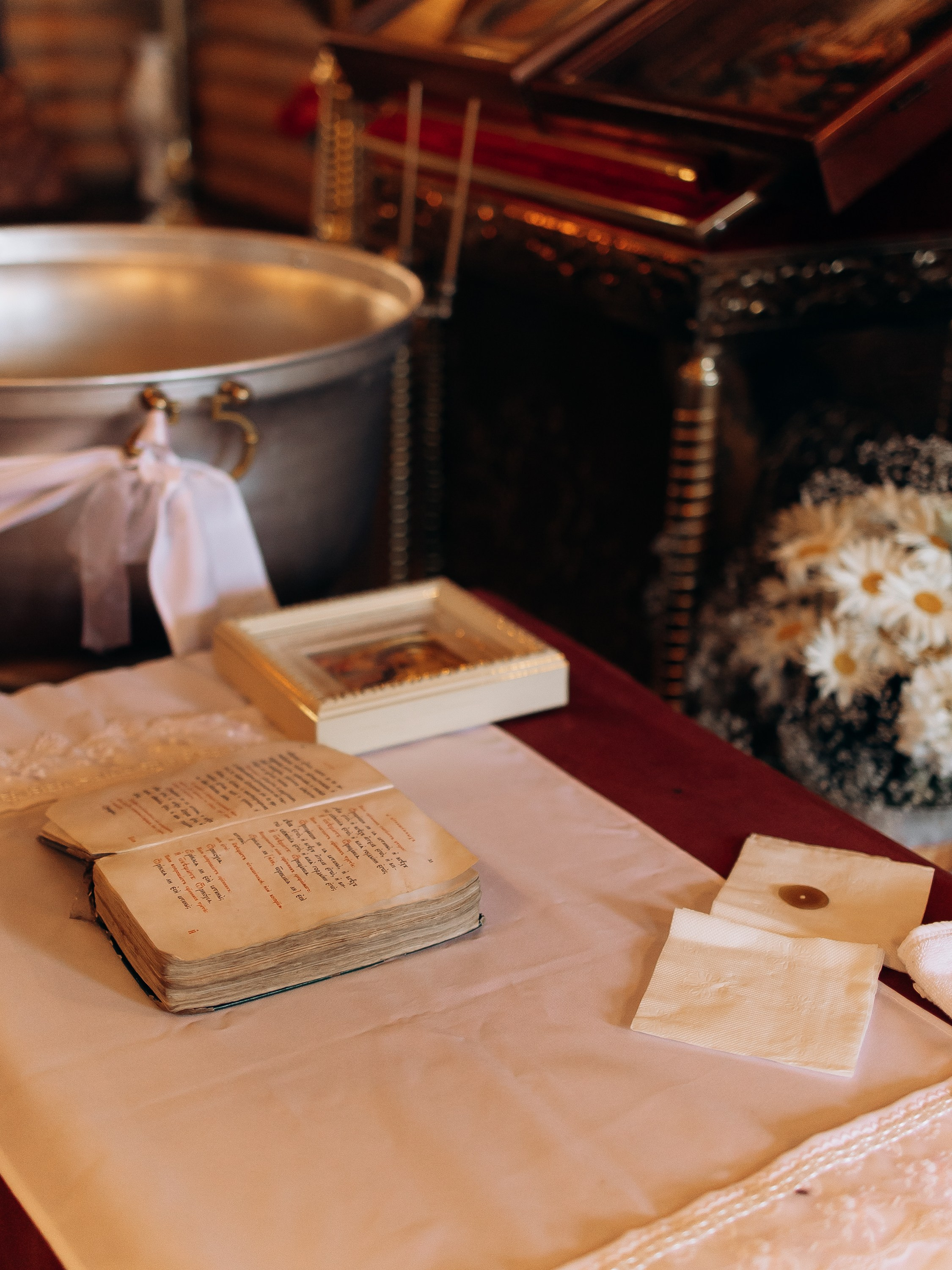 Таинство Крещения Михаила. Семейный фотограф в Краснодаре Храмова Анна