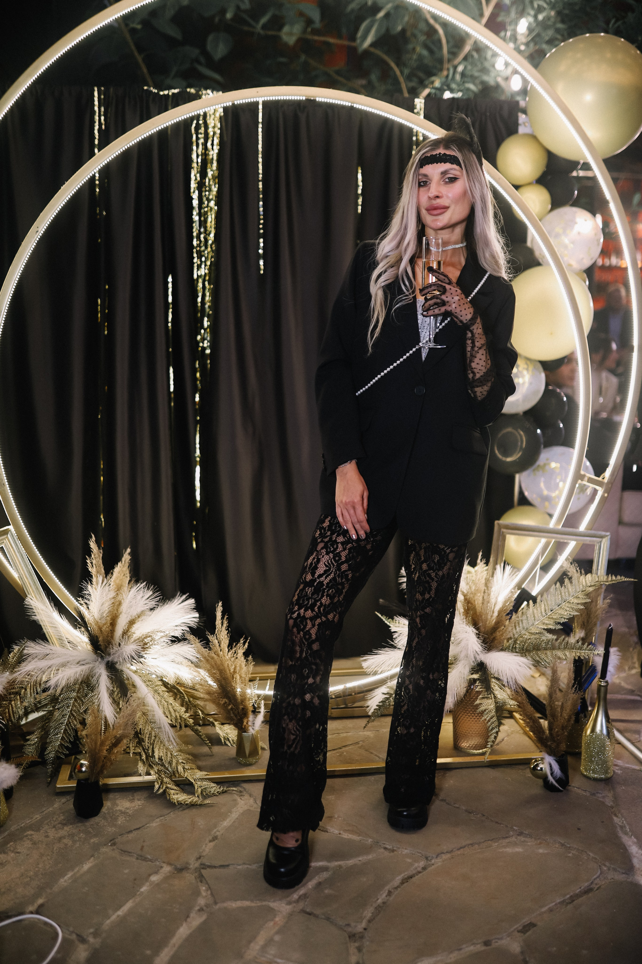 25.Диана и гости