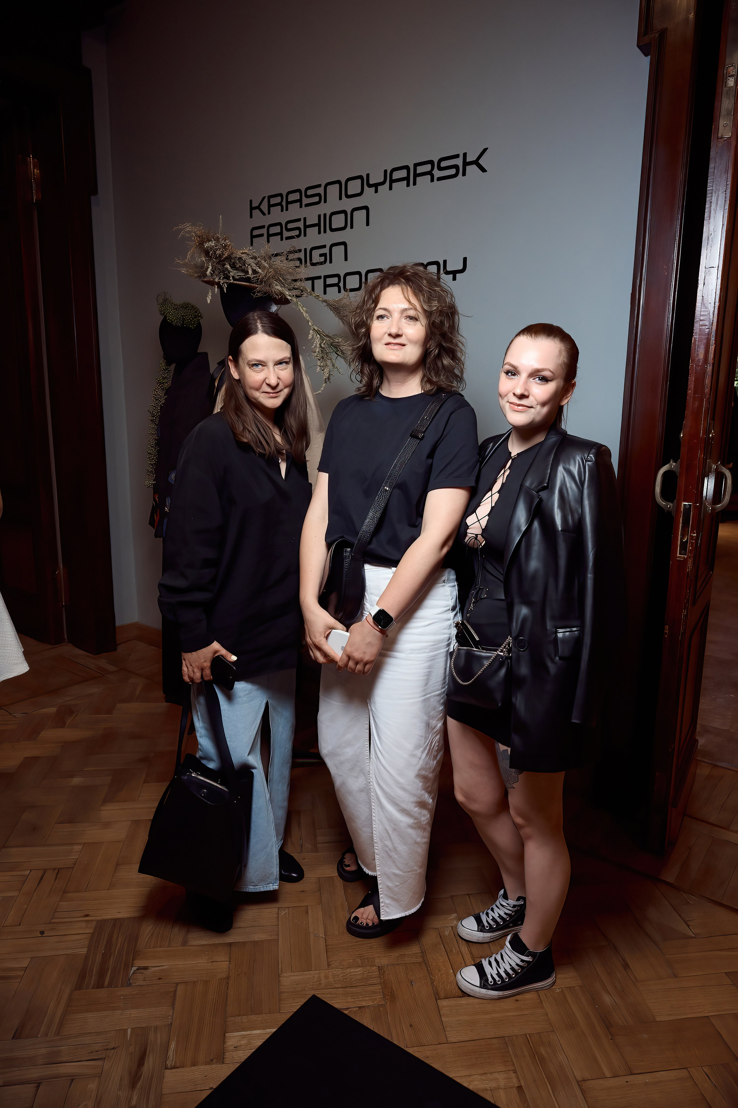 FHUB.2023. Дима Бабушкин. Фотограф. Подиум. Репортаж. Творчество. Дорого