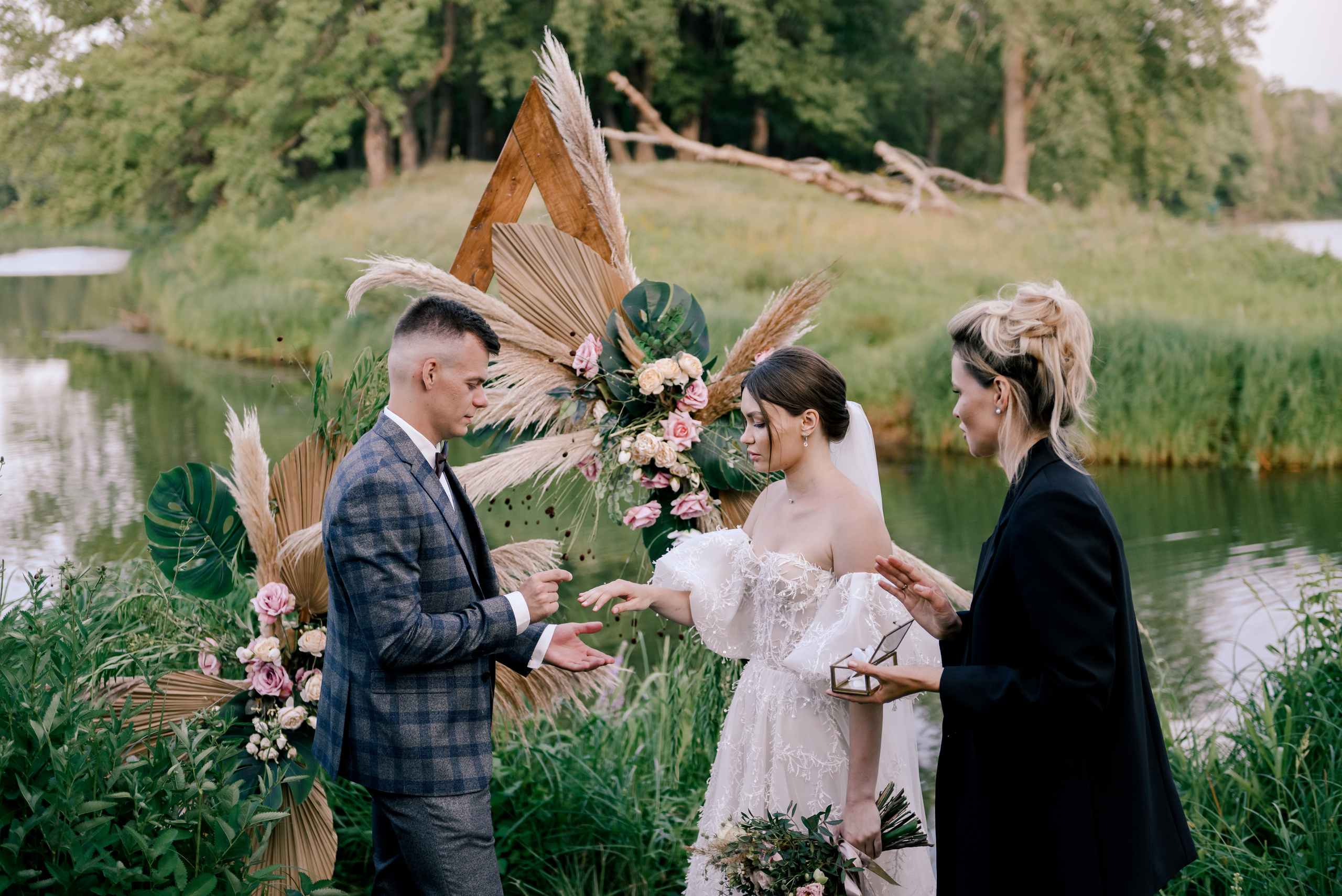 Выездная регистрация Шведские Дачи. Свадебный фотограф в Самаре Катерина Мостовая