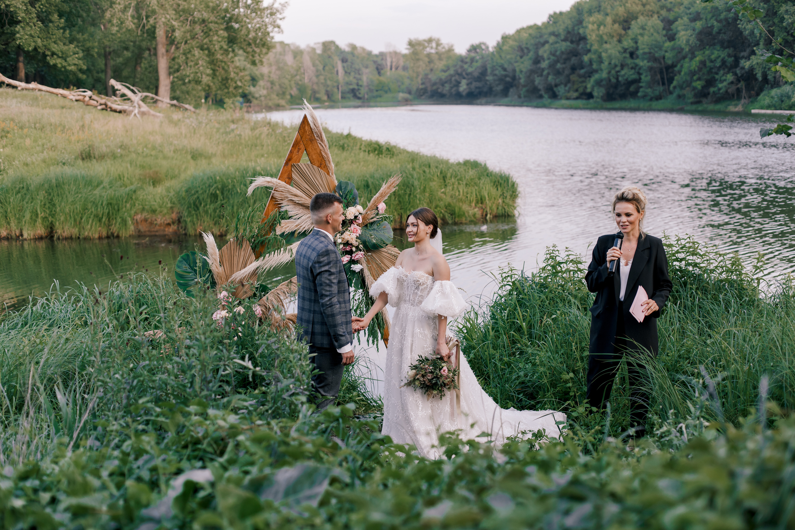 Выездная регистрация Шведские Дачи. Свадебный фотограф в Самаре Катерина Мостовая