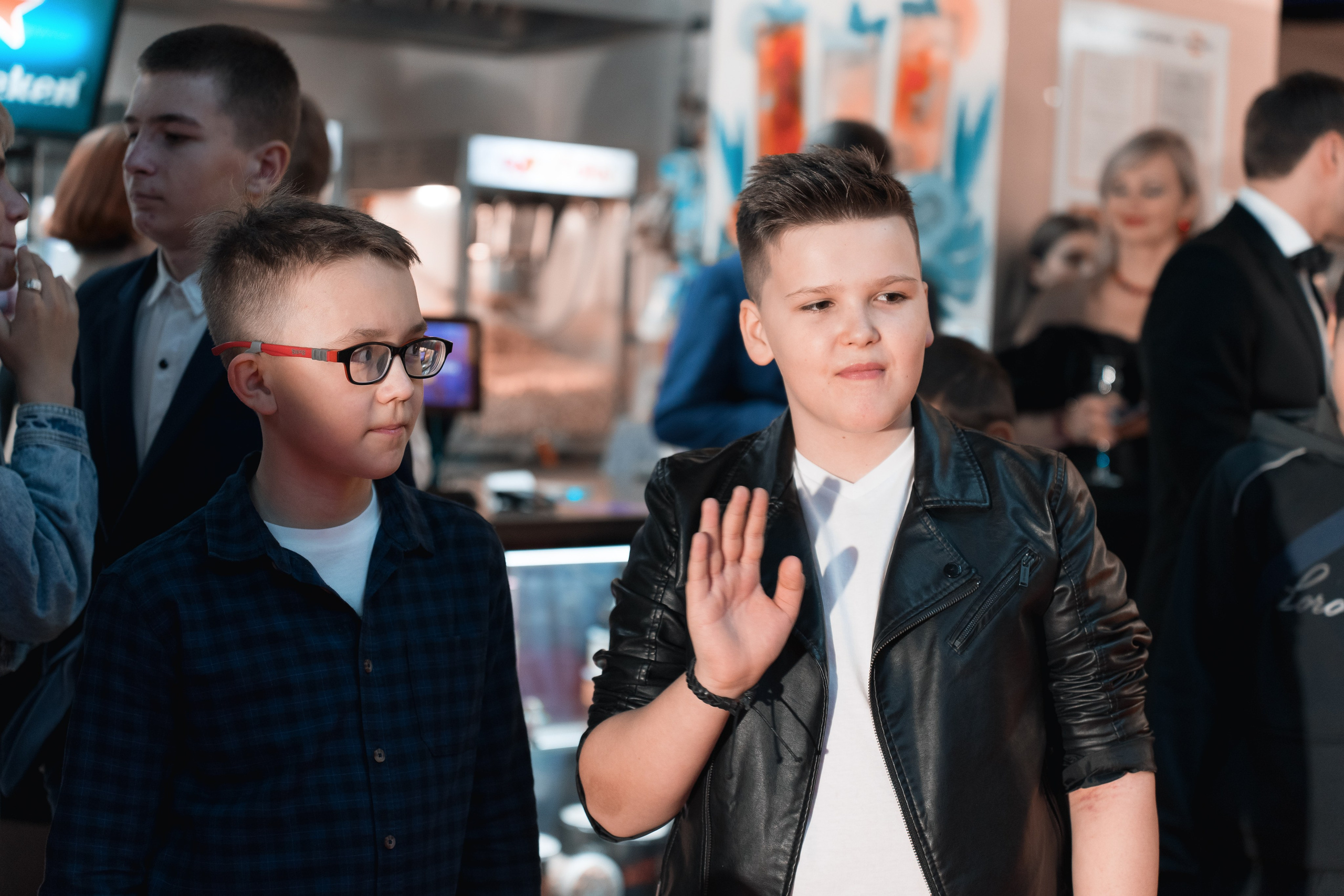 Веб-сериал «МЫ». Для тех, кто не ждёт удачи, а создаёт её. Каждая фотосессия — это твой момент, твой стиль, твой успех. 📸