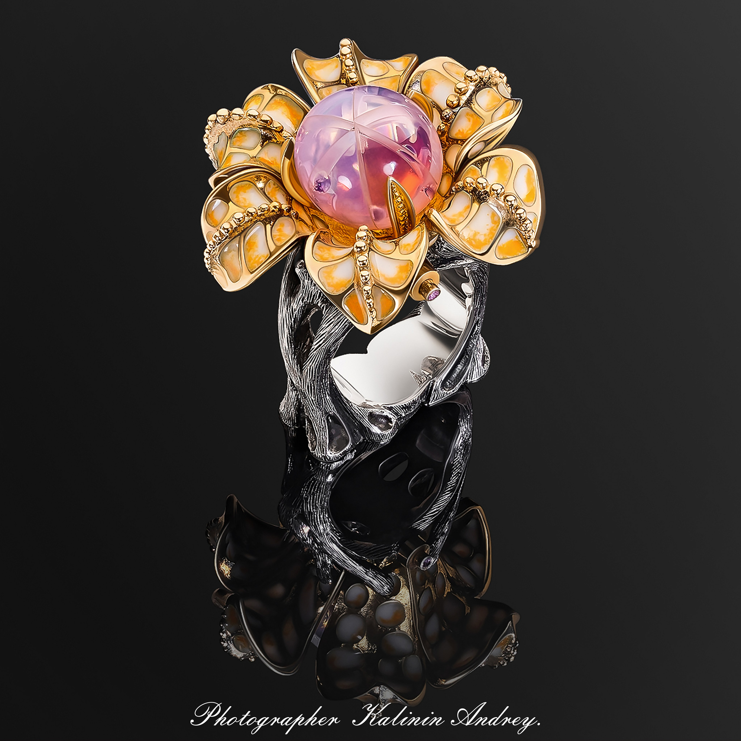 Рекламная эксклюзивная предметная фотосъёмка ювелирных изделий в Москве  тел +7 966-003-13-07. Высококачественная профессиональная рекламная фотосъёмка ювелирных украшений, драгоценных камней в Москве. Обучение, консультация