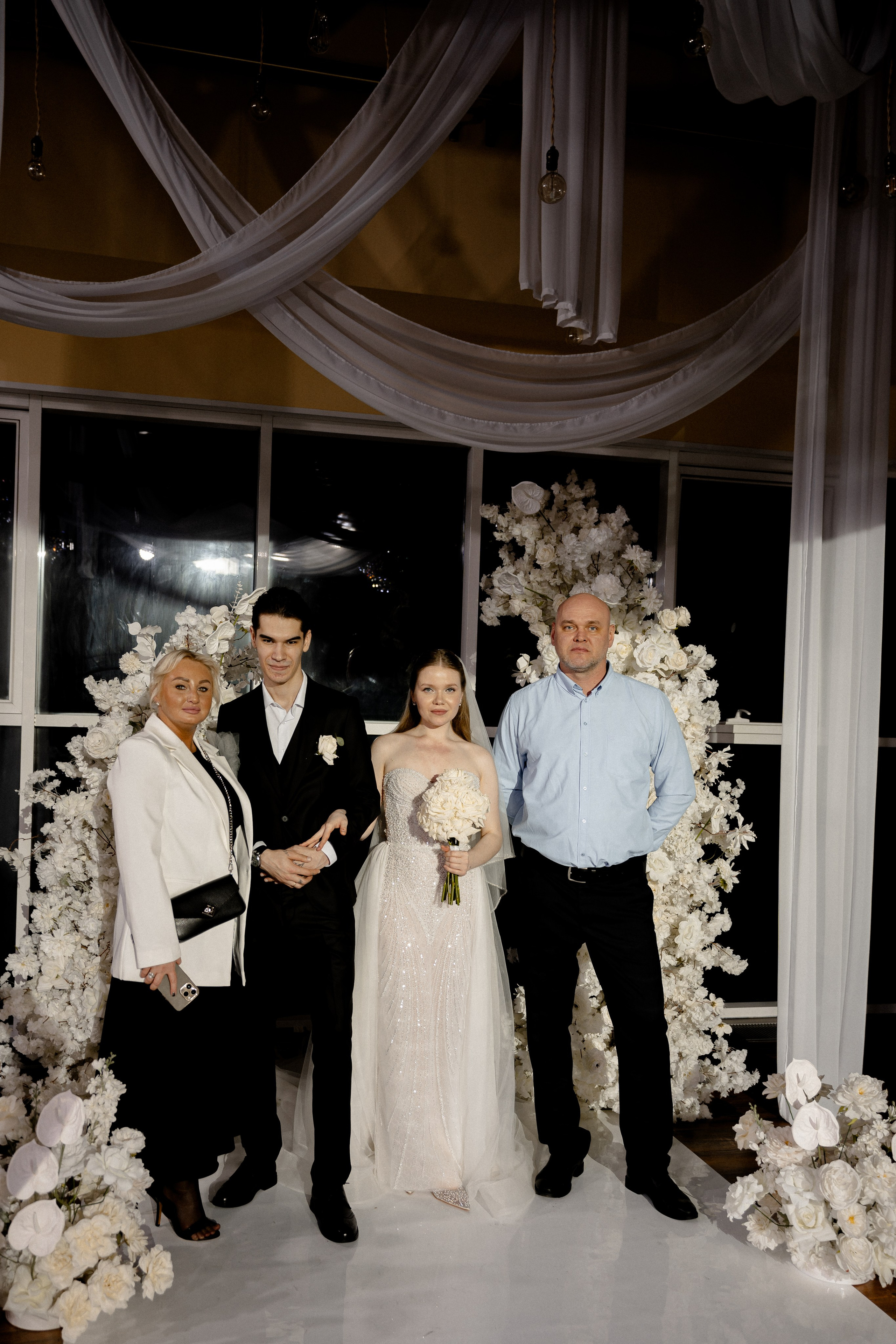 СВАДЕБНАЯ СЬЕМКА СБОРОВ В ОТЕЛЕ И ВЫЕЗД НА ЦЕРЕМОНИЮ (СНЯТО В СИБИРЕ В НИЖНЕВАРТОВСКЕ). Профессиональный фотограф, Санкт-Петербург — Виктория Богомолова
