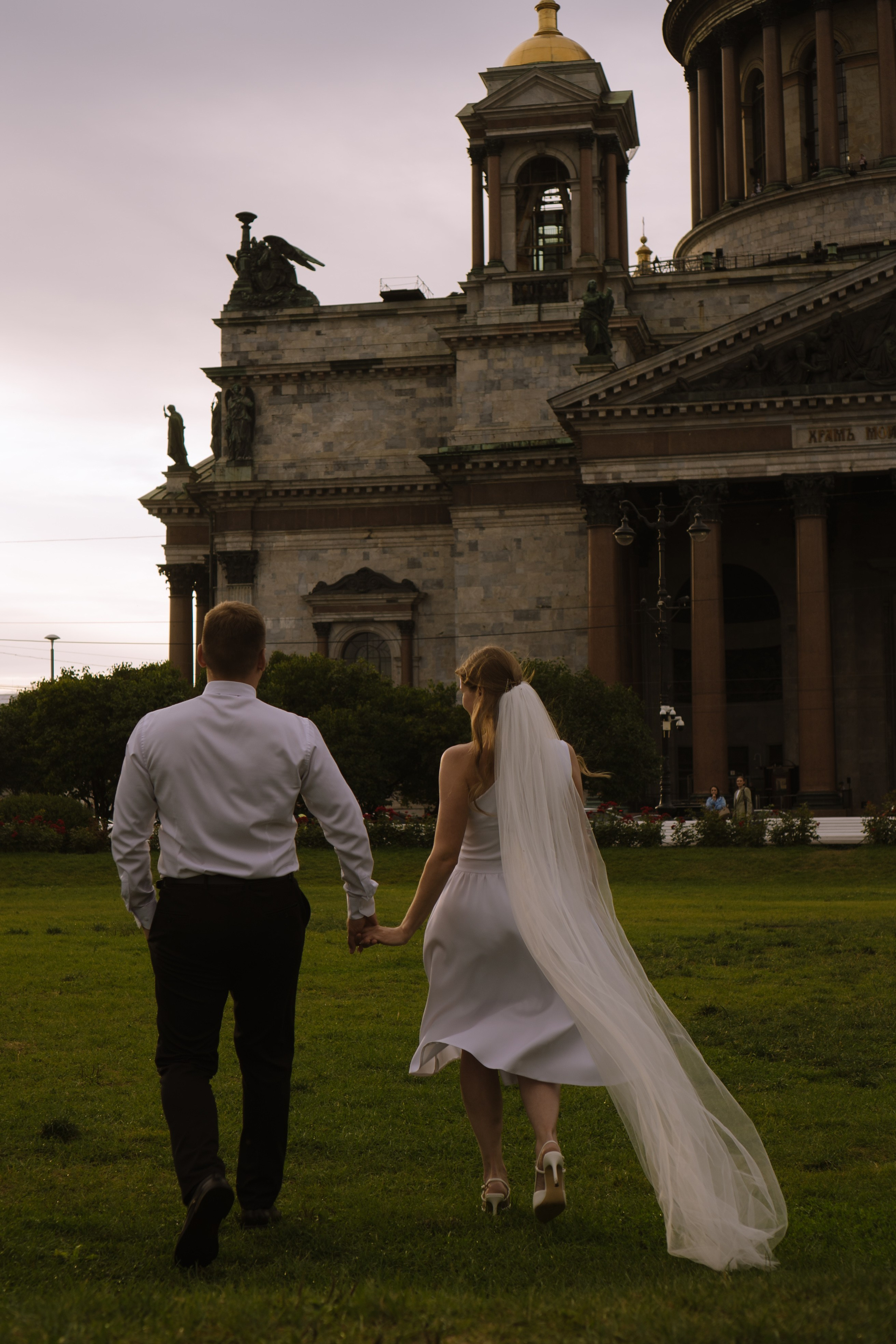 СВАДЕБНАЯ СЬЕМКА С ИСАКИЕВСКИМ СОБОРОМ, АСТОРИЯ И ЗАКОНОДАТЕЛЬНОЕ СОБРАНИЕ. Профессиональный фотограф, Санкт-Петербург — Виктория Богомолова