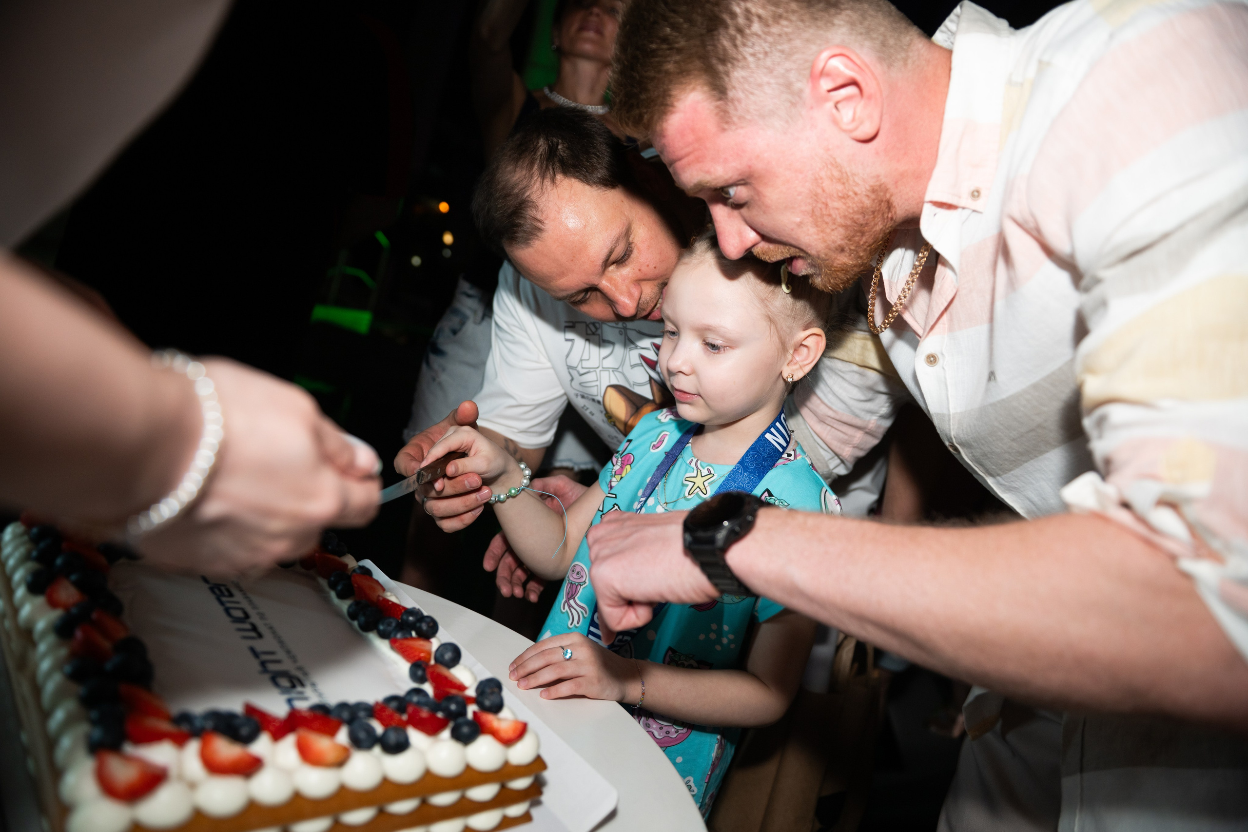 NIGHT WATER. ДИНА МИХНЕВА спортивный фотограф Москва