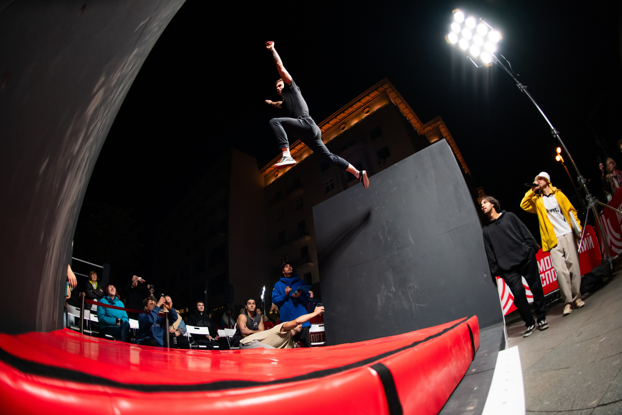 Ночь СПОРТА. ДИНА МИХНЕВА спортивный фотограф Москва