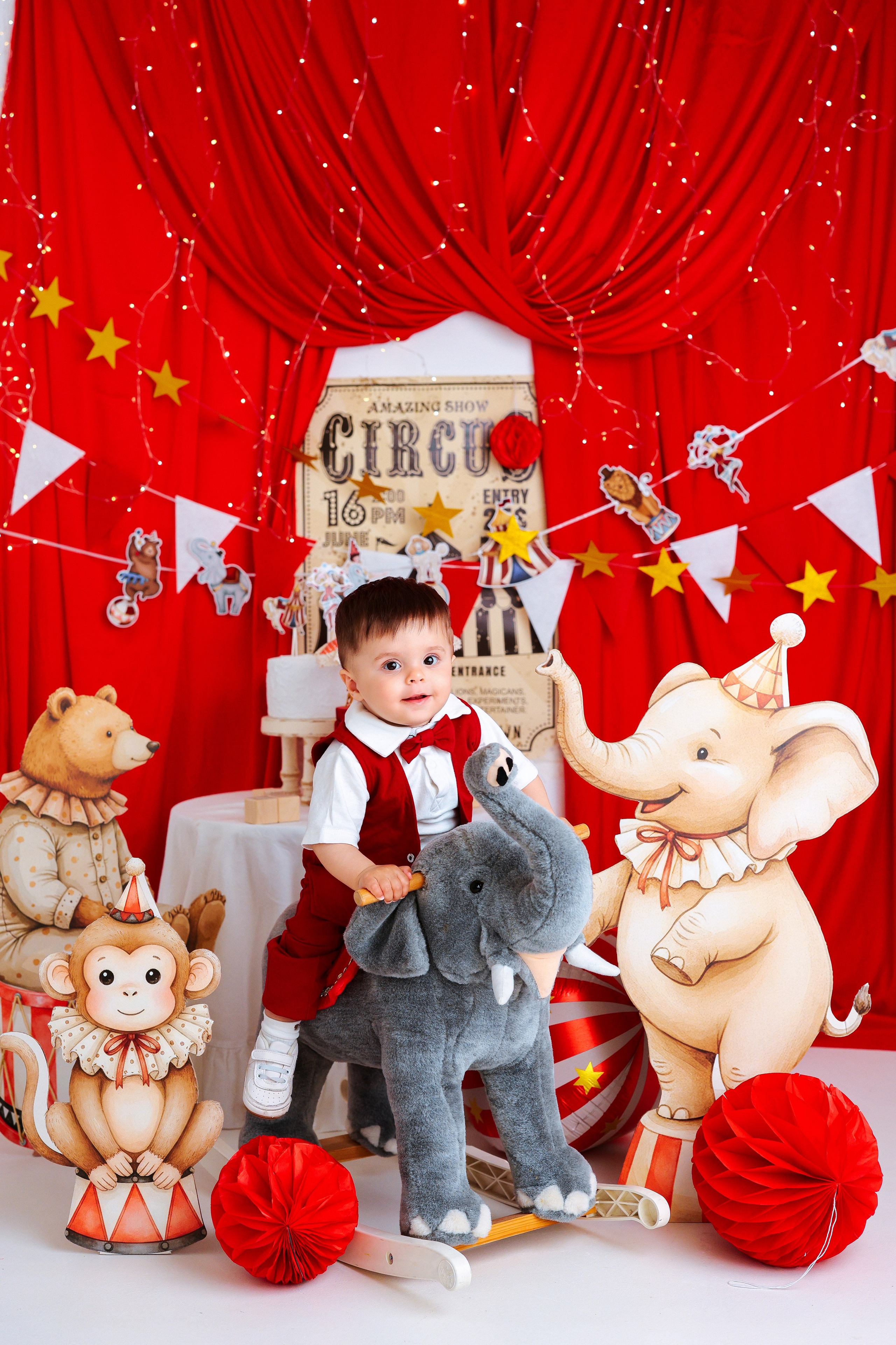 Студия MOMS. Добро пожаловать в мир моего творчества! Меня зовут Аня! Я детский и семейный фотораф!