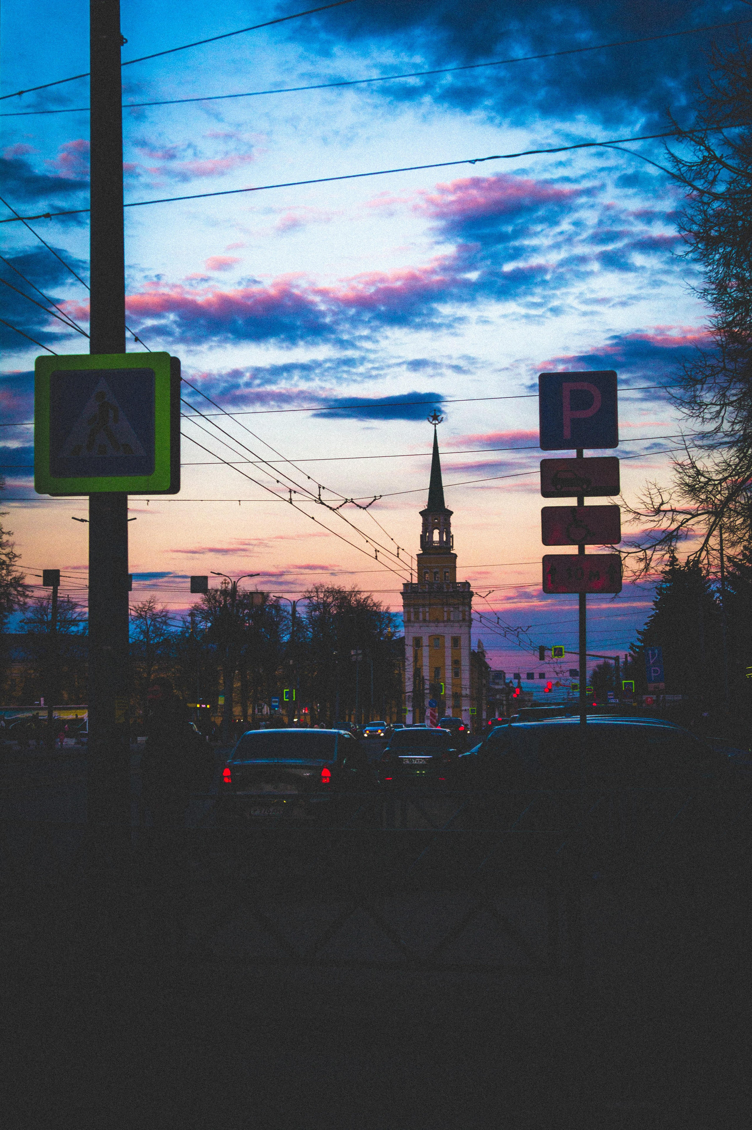 На телефоне. Den Mirov — Фотограф, Музыкант