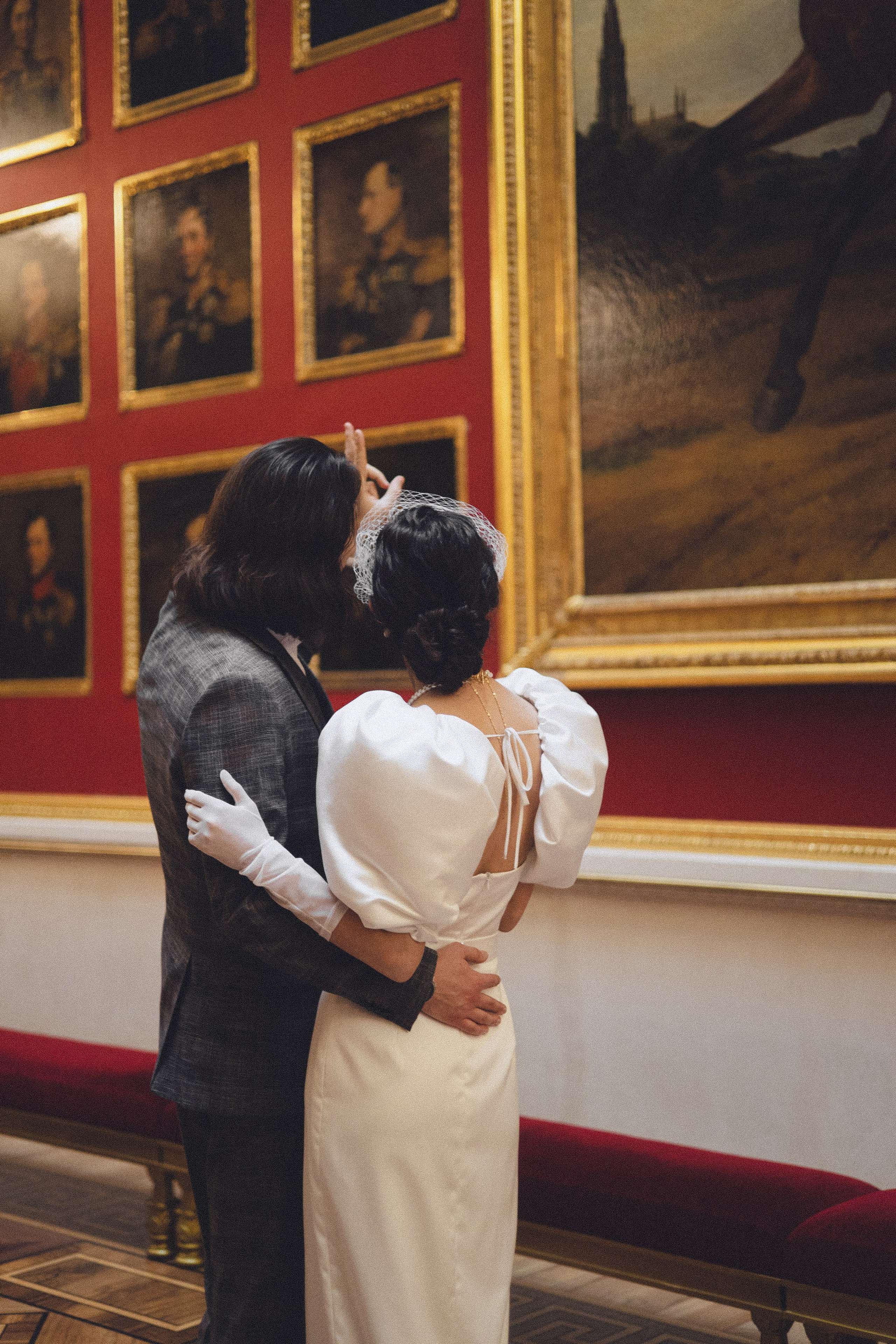 Свадебная съемка в Эрмитаже. Фотограф в Санкт-Петербурге Осокина Елизавета