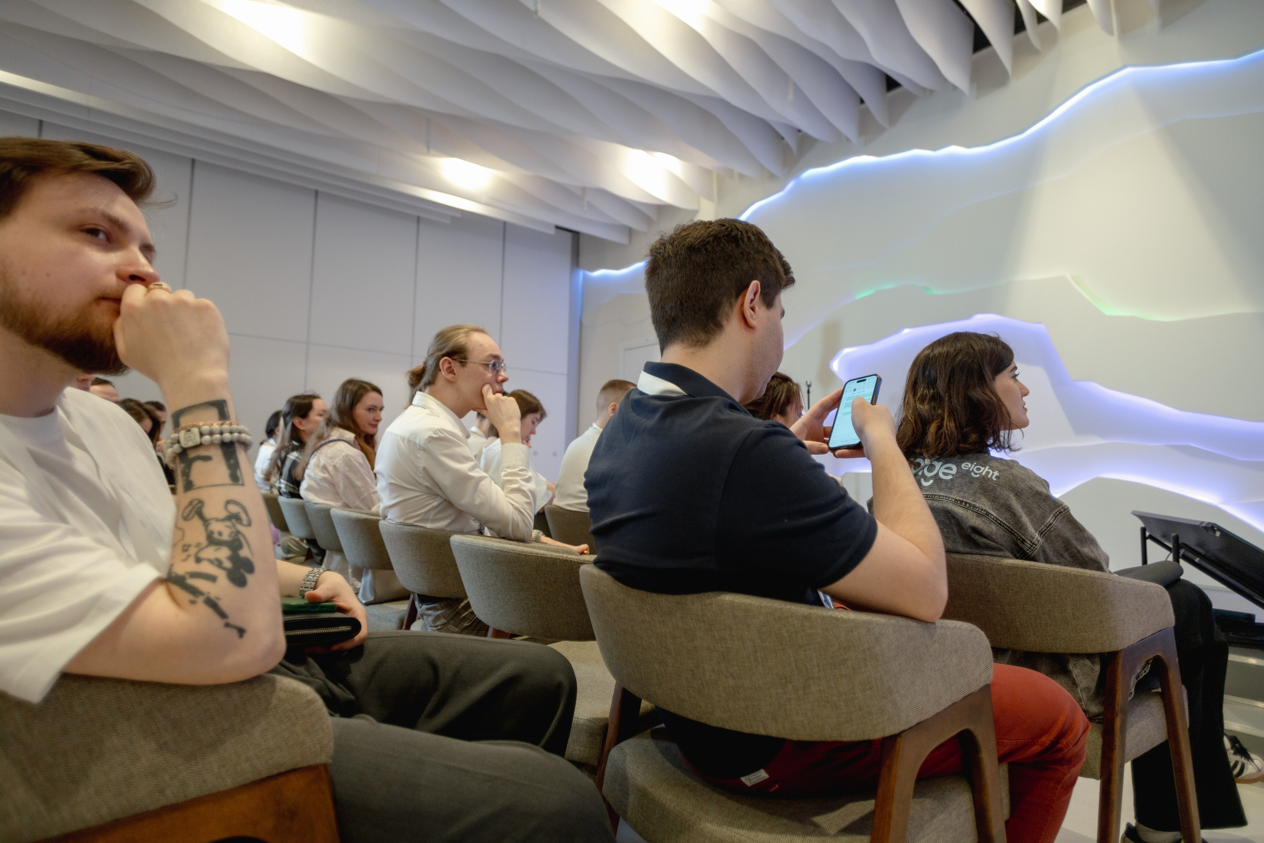 Aha! — 29–30 мая 2025. Фотобанк Матемаркетинг