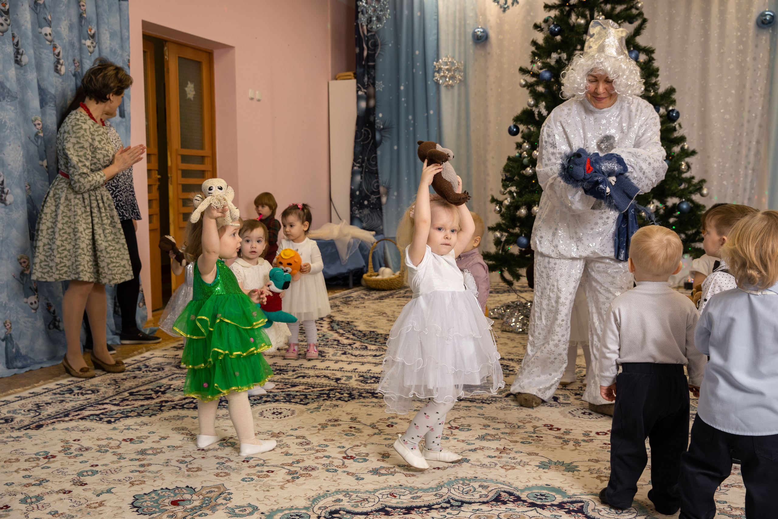 Новогодний утренник Успех. Фотограф в Железнодорожном и Балашихе