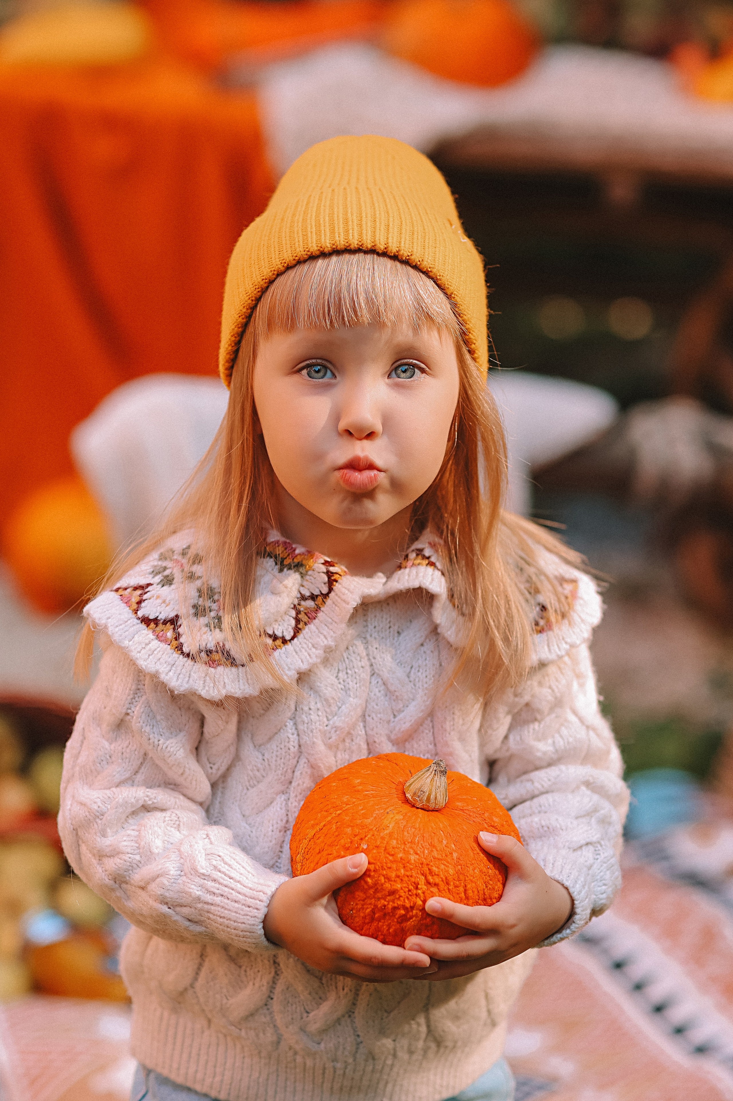 Тыквы. Семейный фотограф Тюмень, фотограф на роды Салмина Мария