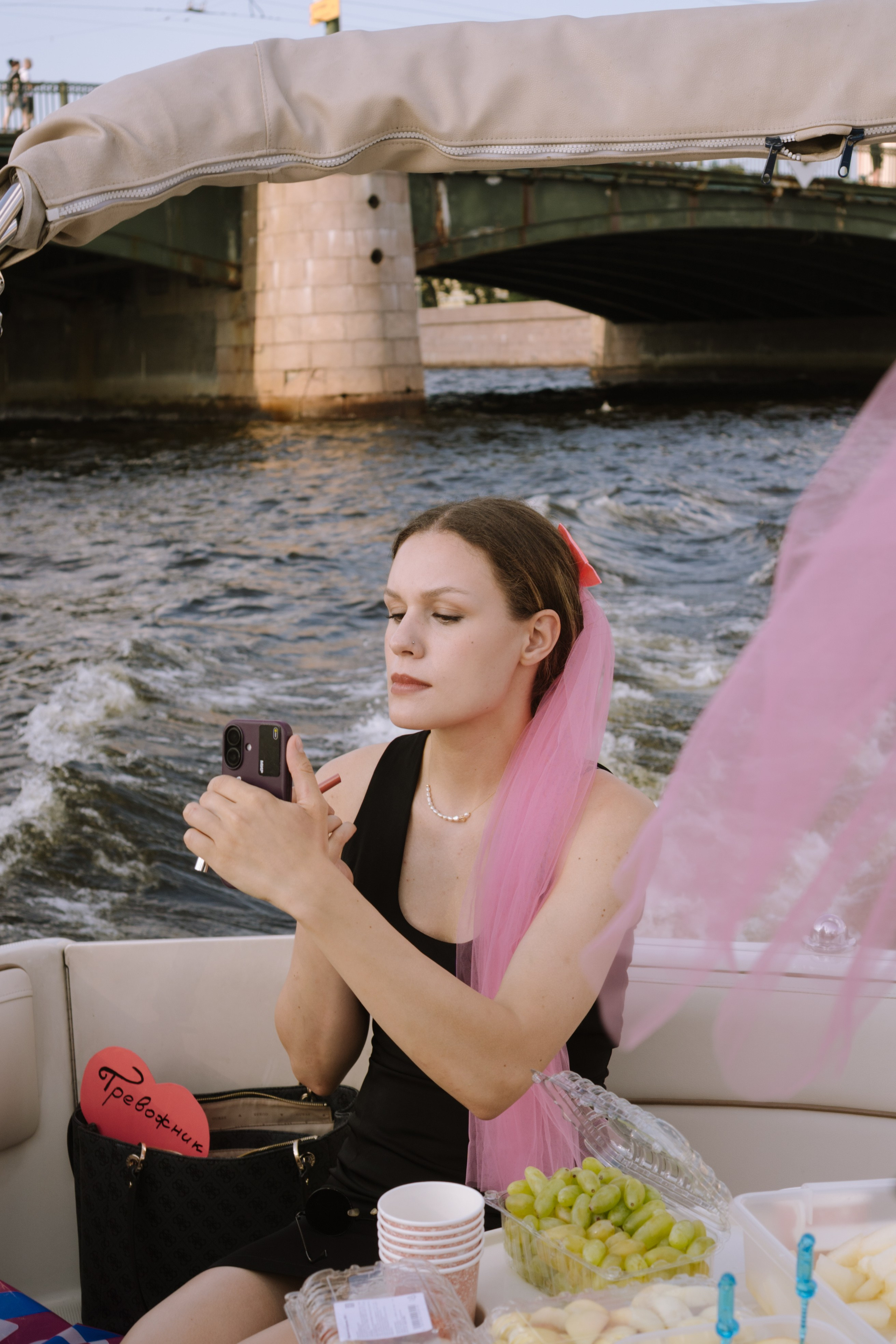 ДЕВИЧНИК НА КАТЕРЕ. Профессиональный фотограф, Санкт-Петербург — Виктория Богомолова