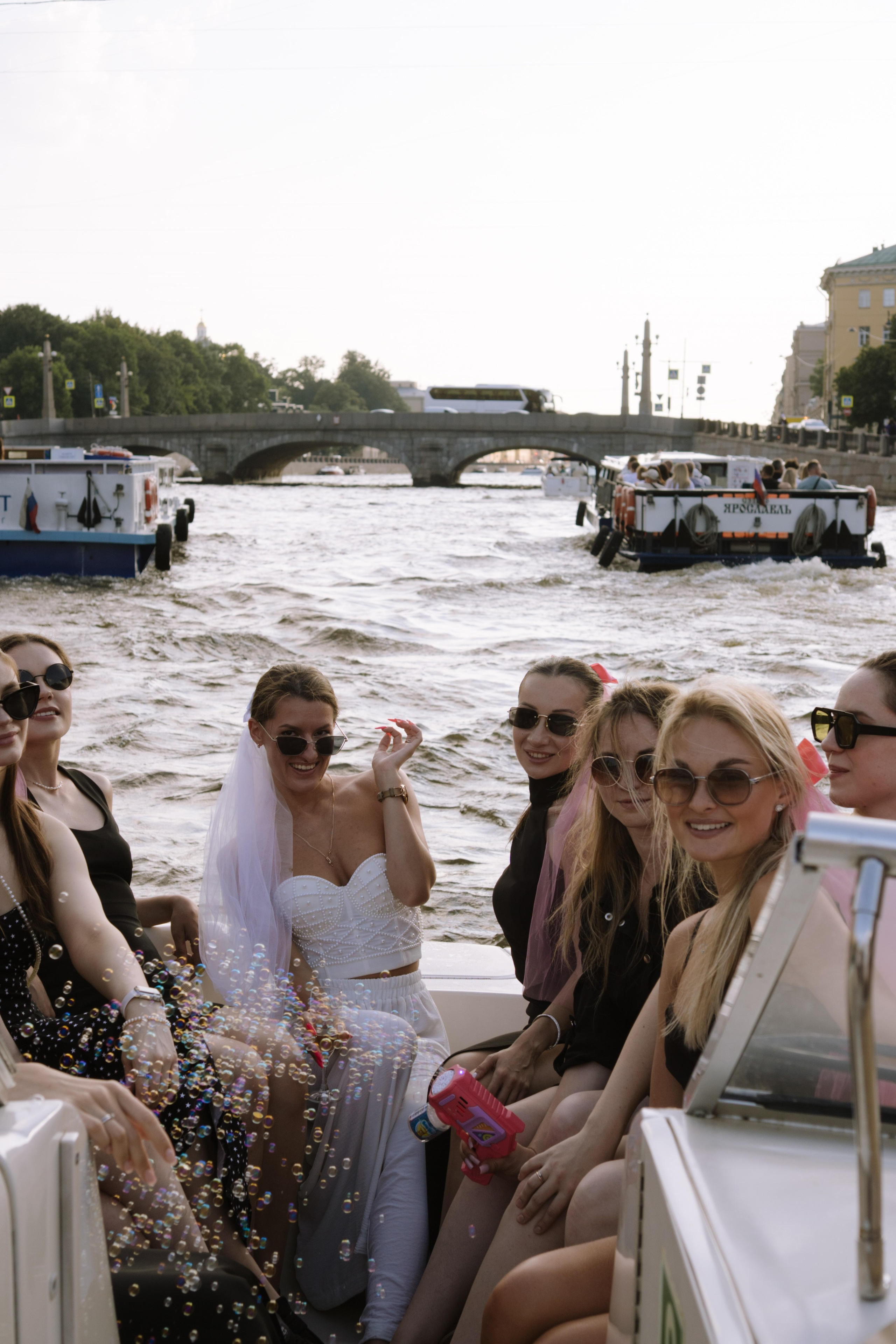 ДЕВИЧНИК НА КАТЕРЕ. Профессиональный фотограф, Санкт-Петербург — Виктория Богомолова