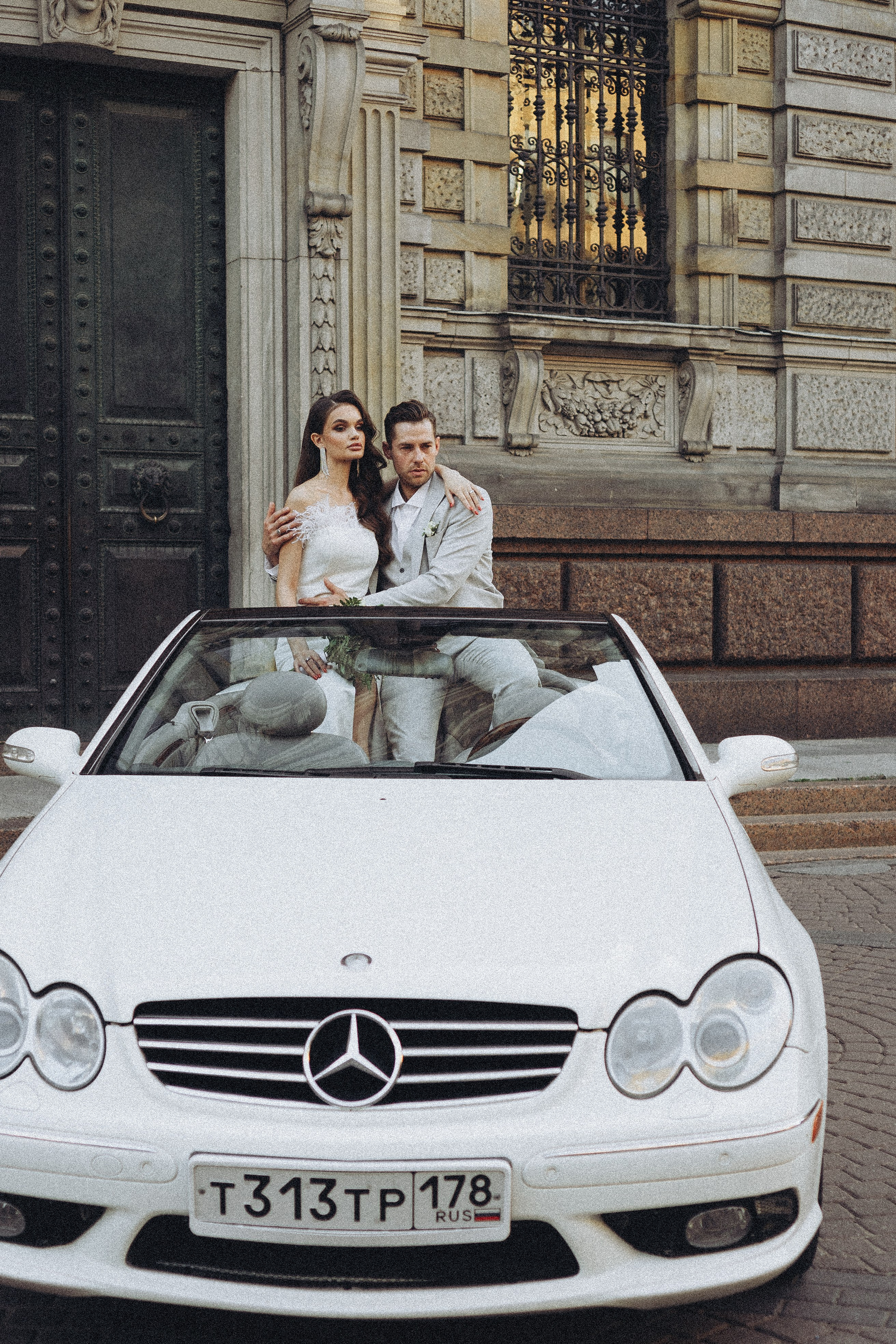 Свадебная сьемка у академии Штиглица. Профессиональный фотограф, Санкт-Петербург — Виктория Богомолова