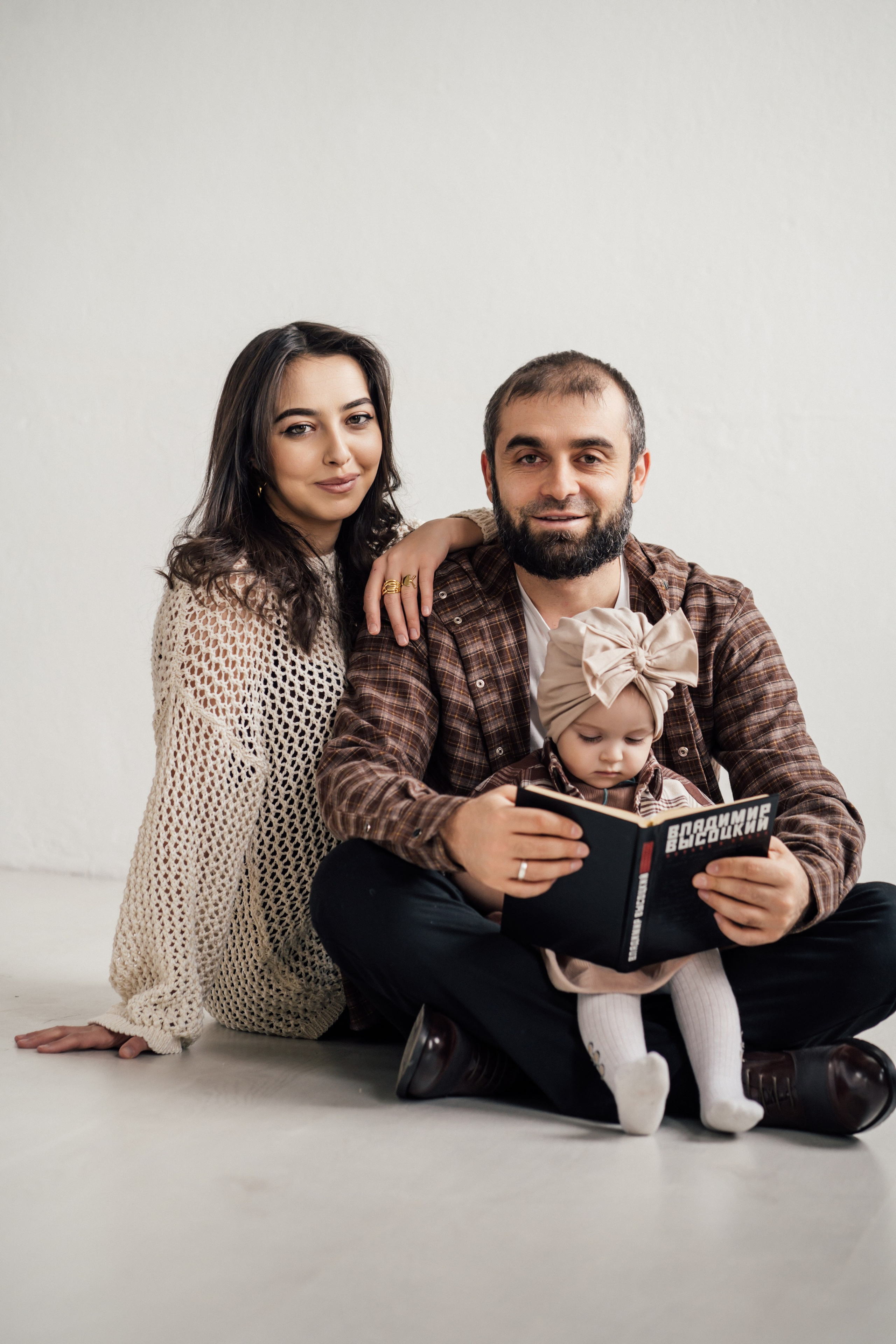 Нюр и Карина. Фотограф Инна Абакарова|Выпускные альбомы и фотосессии в Нальчике