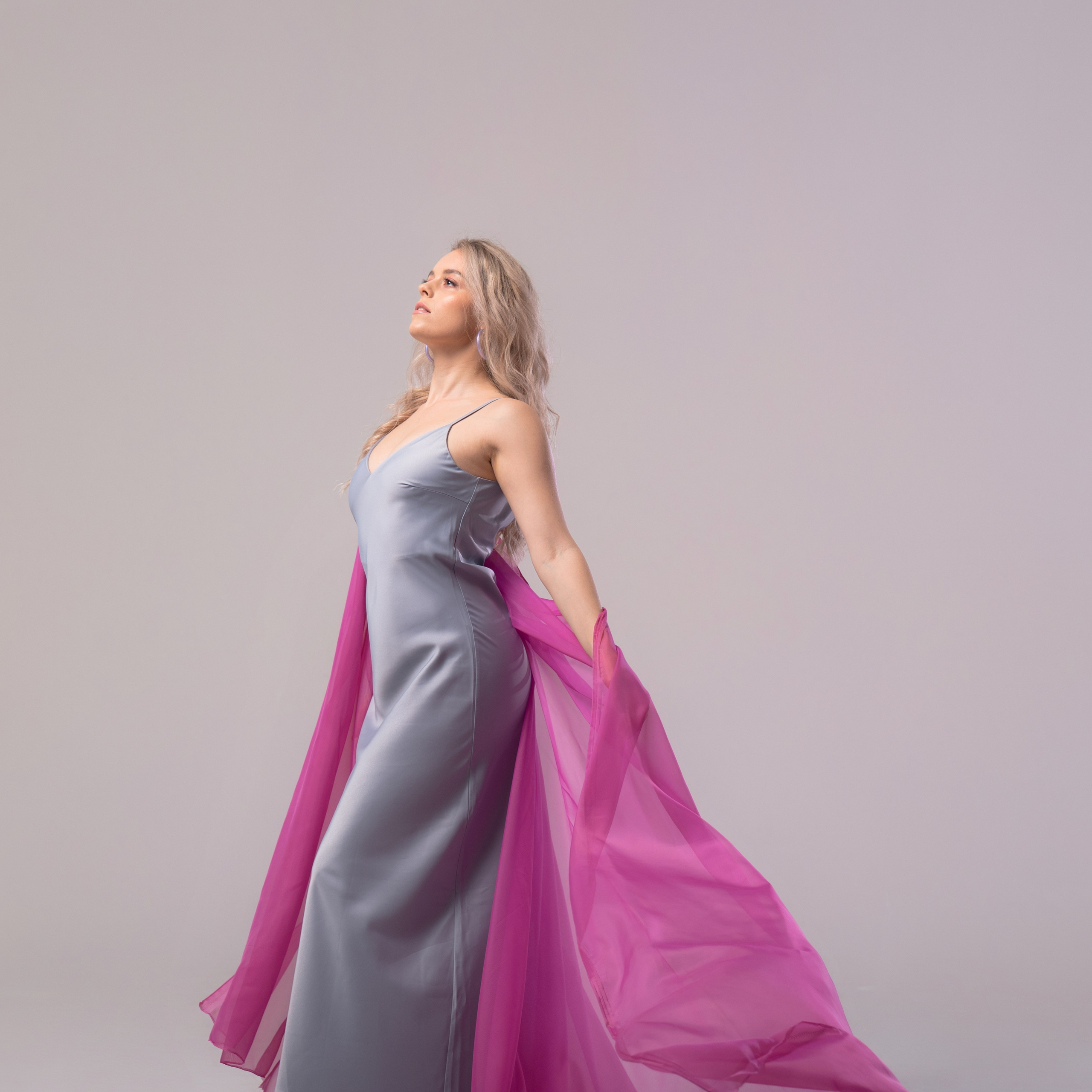 Женская фотосессия на циклораме. Портретный и репортажный фотограф в Сочи Рамодина Юлия