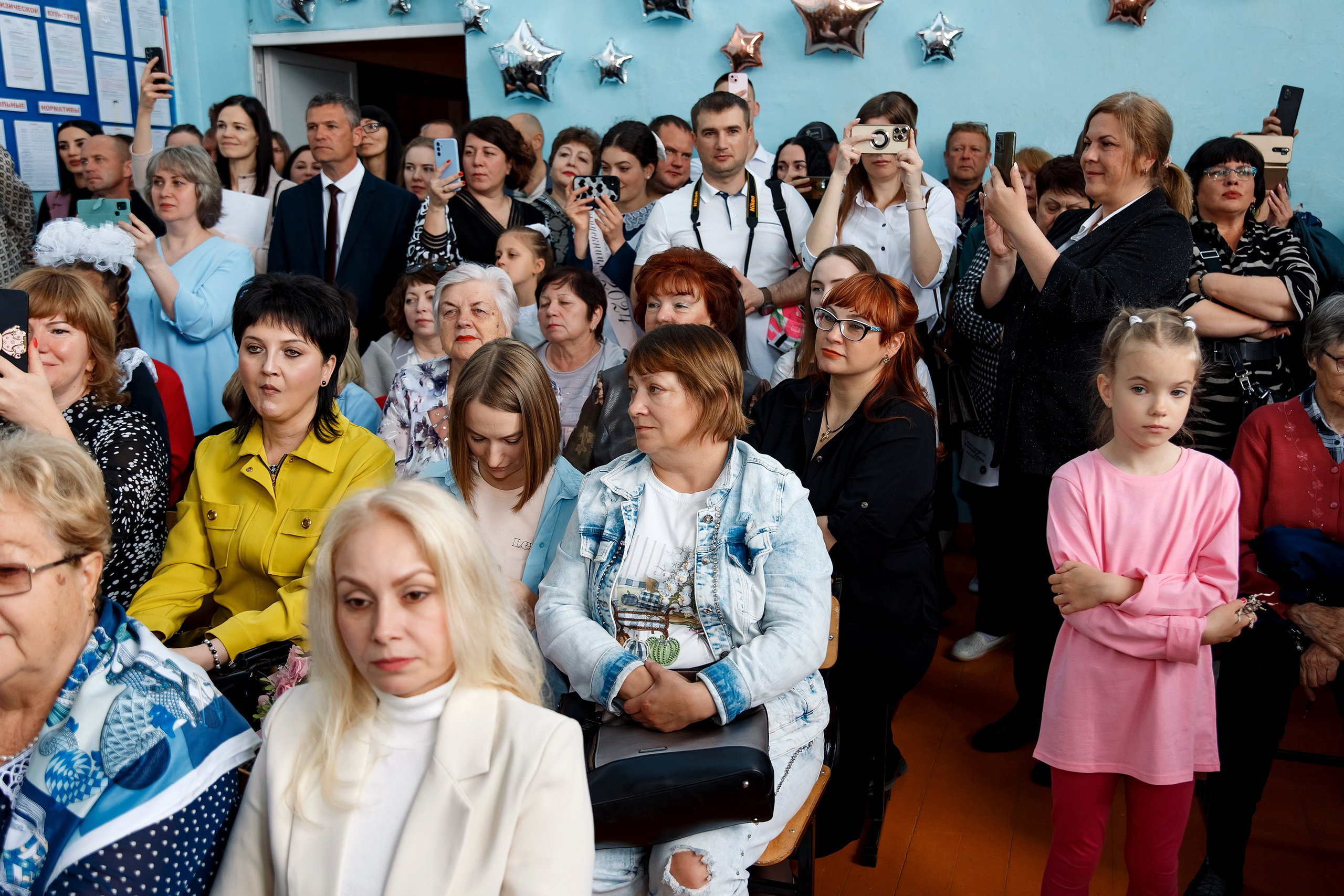 11 класс Последний звонок. Фотограф Любовь Корниенко, Примоский край