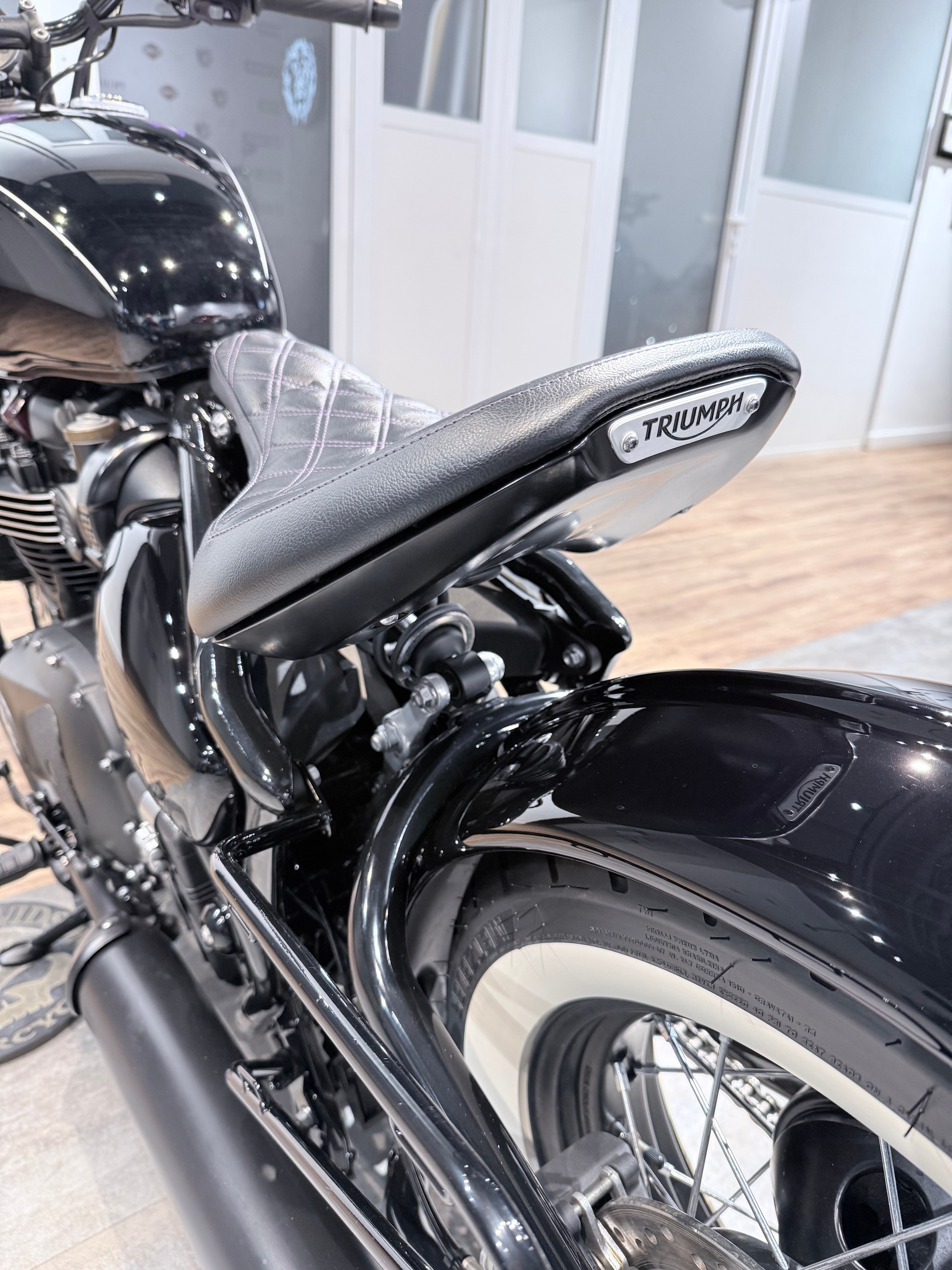 Triumph Bobber NEW. Hello Davidson, Москва. Только хорошие мотоциклы…