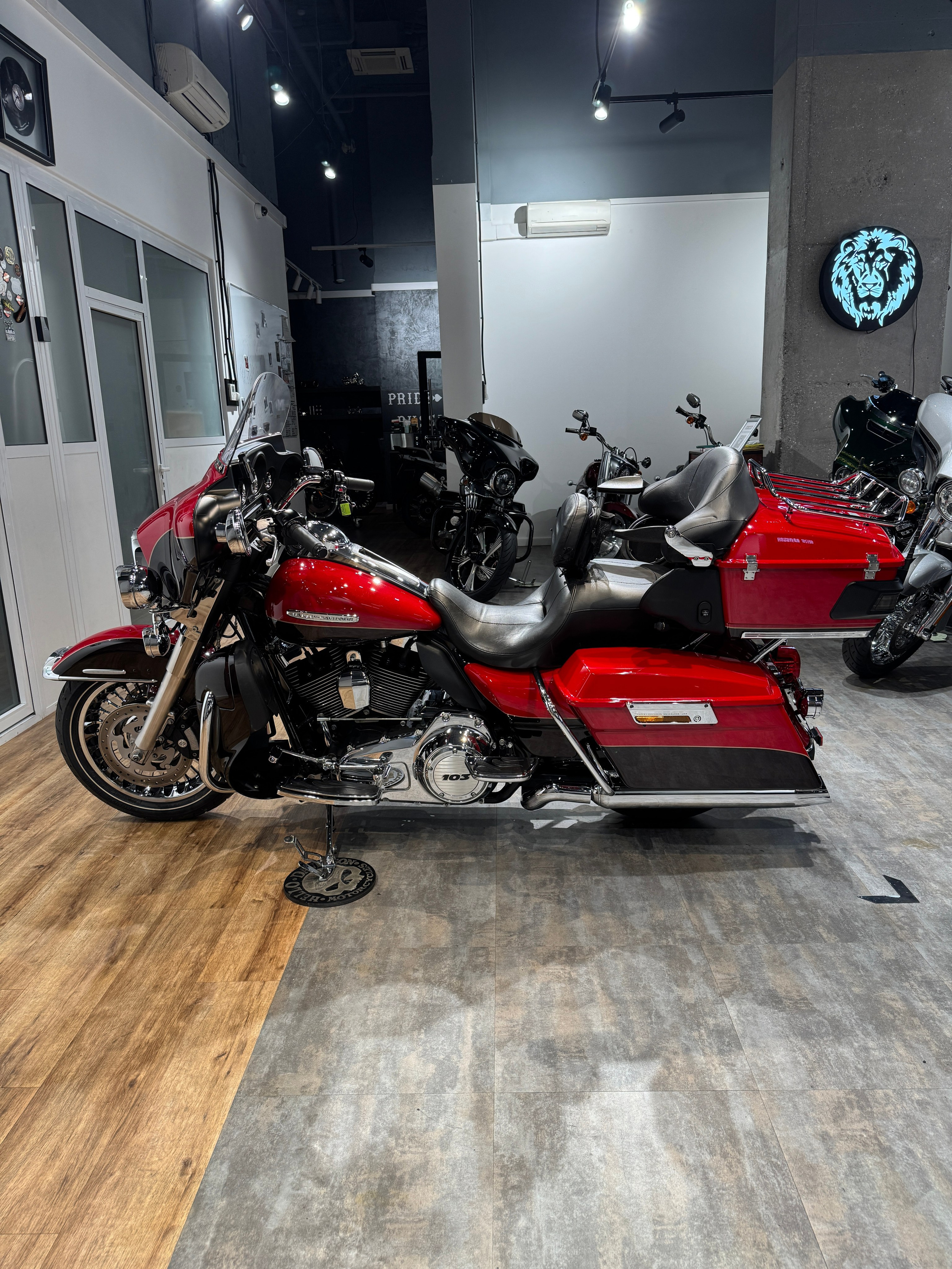 Мотоциклы Harley-Davidson 2011 Ultra Limited 103 ABS (Touring)  — купить мотоцикл. Hello Davidson, Москва. Только хорошие мотоциклы…