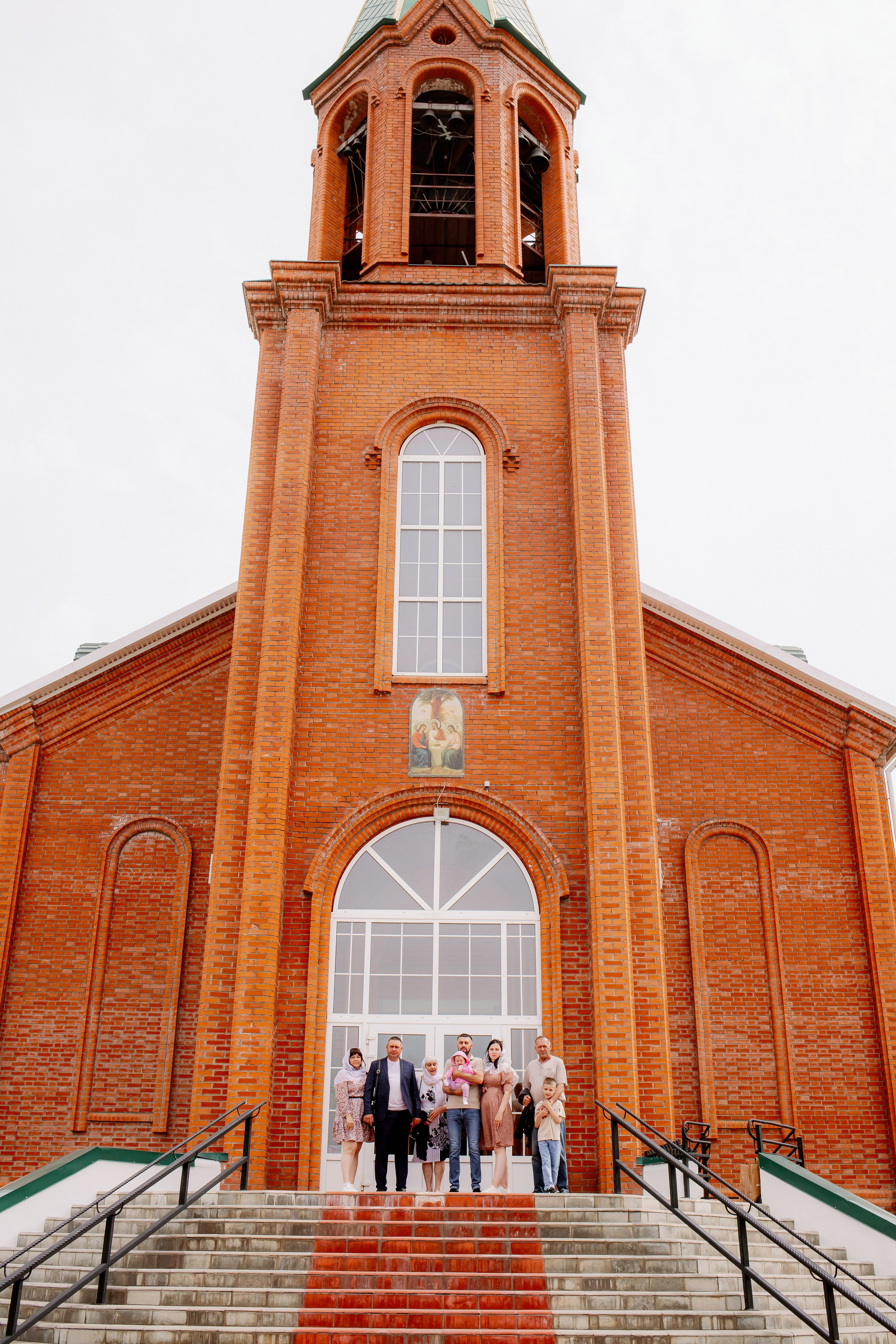 Крещение. Город Гулькевичи. Свято-Троицкий Храм. Свадебный фотограф Кропоткин Краснодар