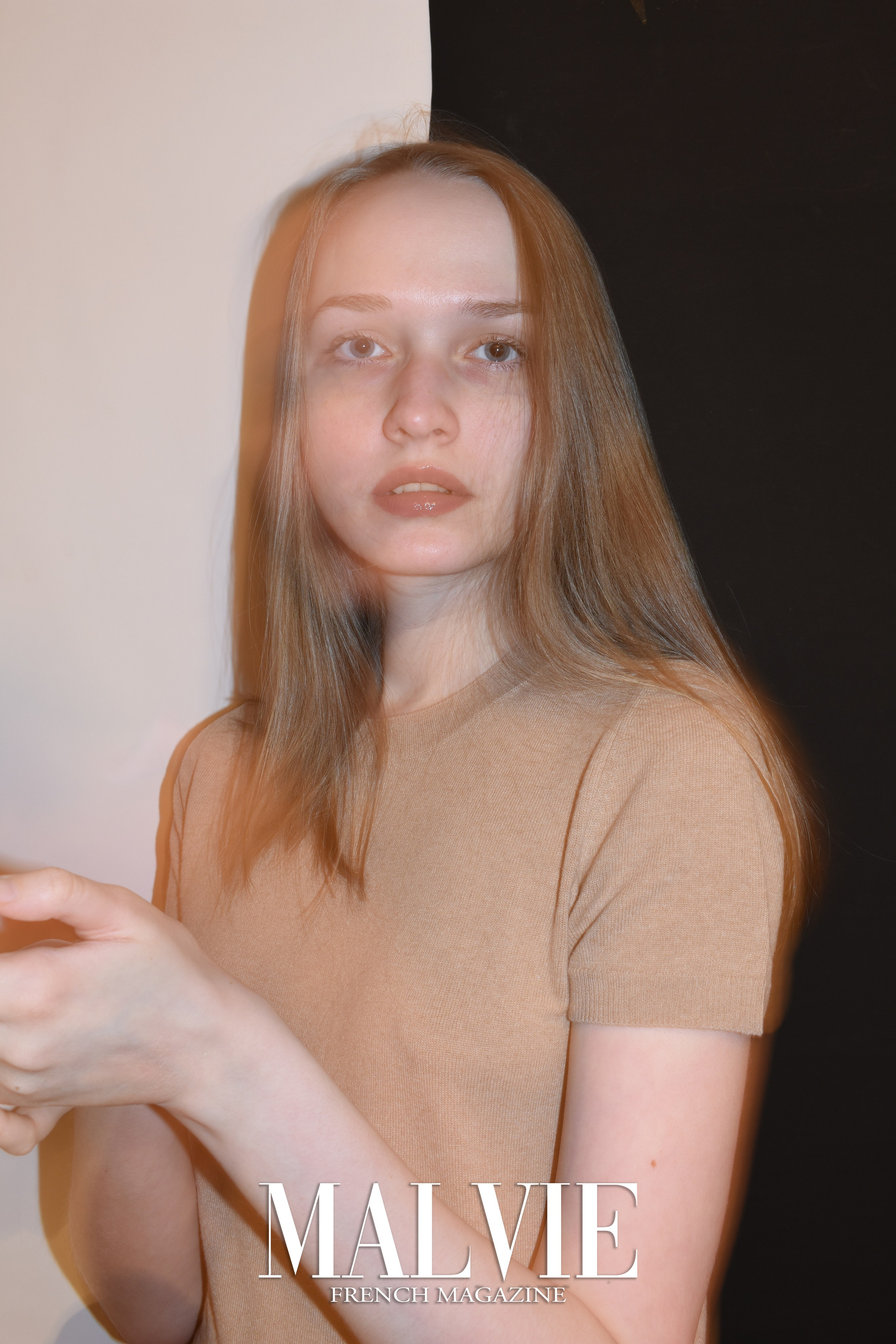 MALVIE BEAUTY French Magazine, Issue 68 Self portrait LIght painting 