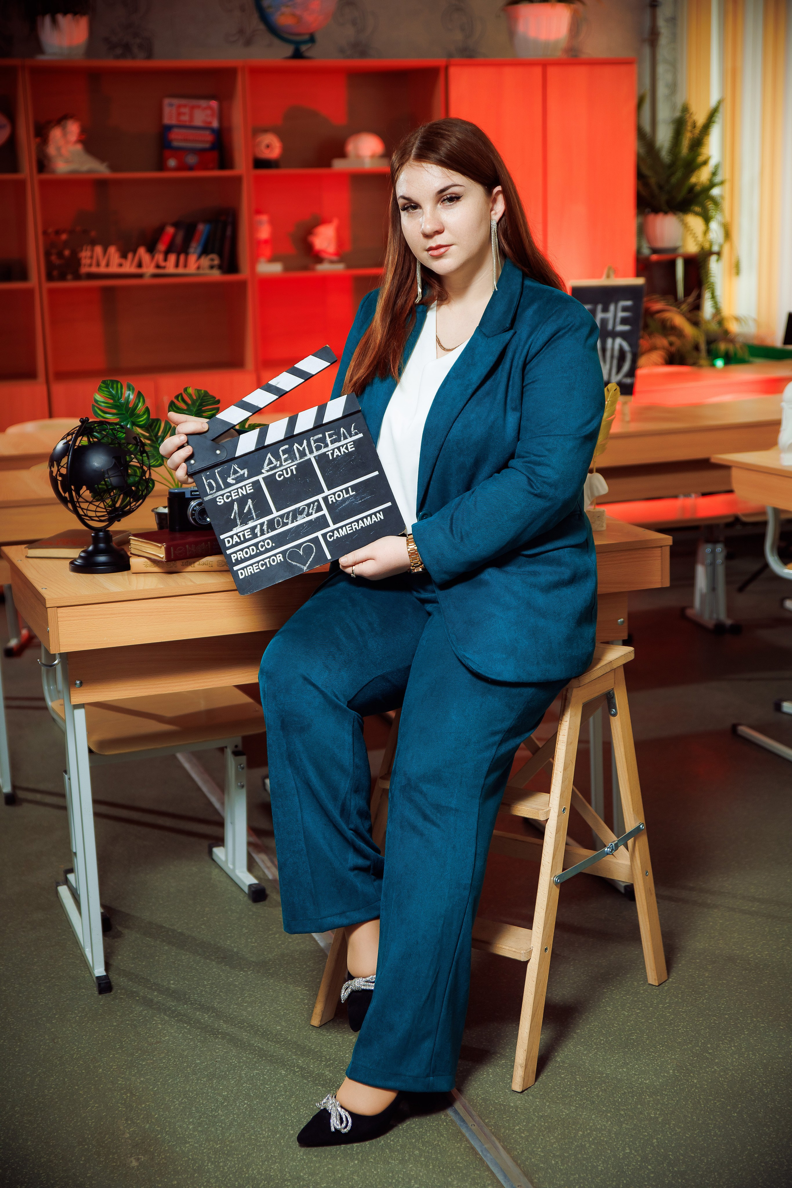 МОДЕРН. Выпускные альбомы в Донецке и ДНР. Фотограф Донецк и ДНР