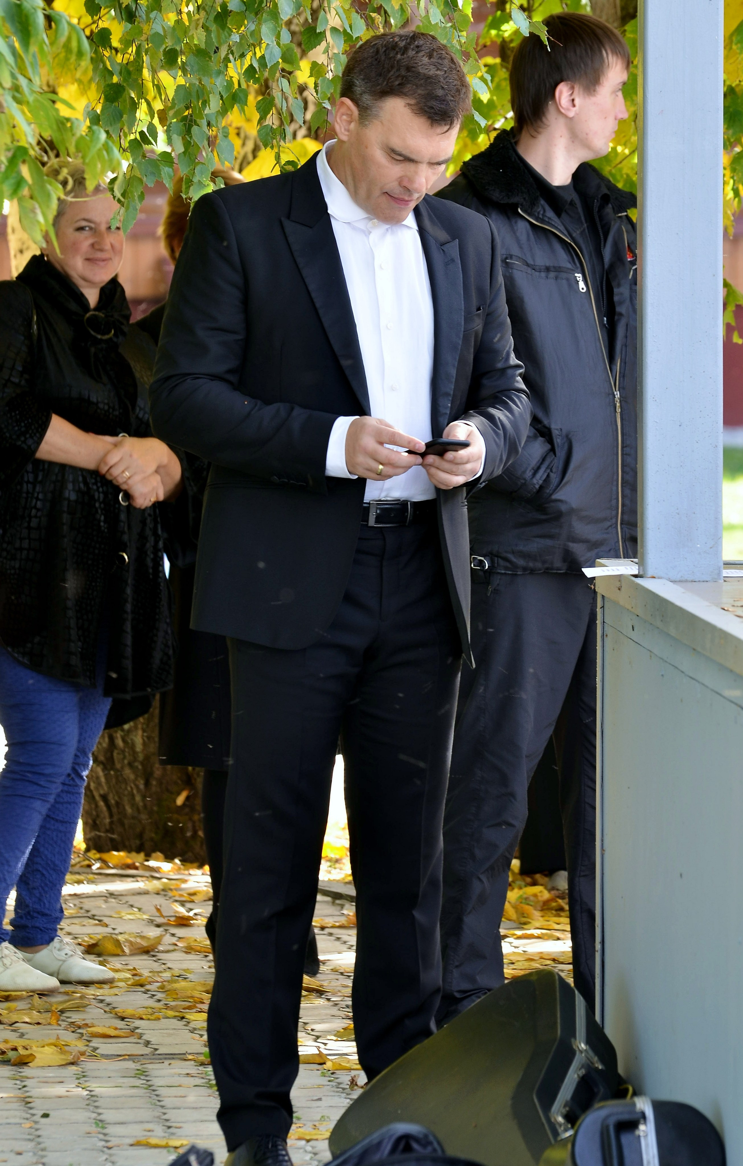 Евгений Дятлов. ФОТОГРАФ ВАШИХ МЕРОПРИЯТИЙ РЯЗАНЬ СЕРГЕЙ КЛЮЕВ Концертная фотография близка к репортажу и портретной съемке