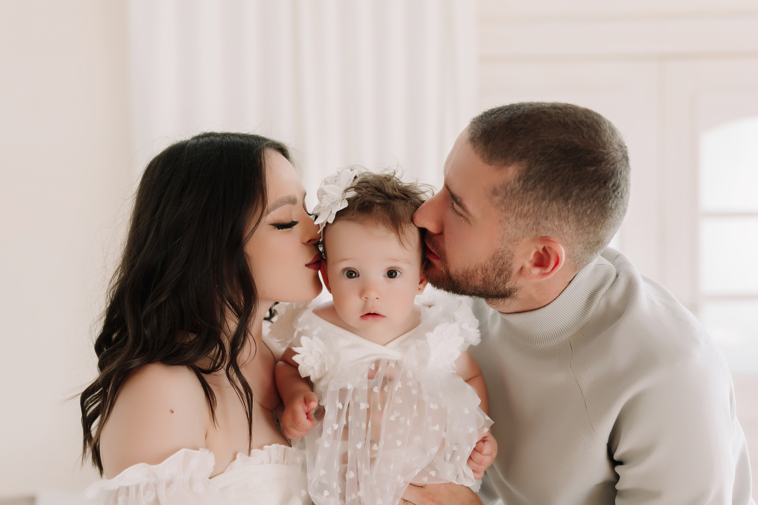 Алиса и ее первый день рождения. Семейный и свадебный фотограф в Миассе Регина Малахова