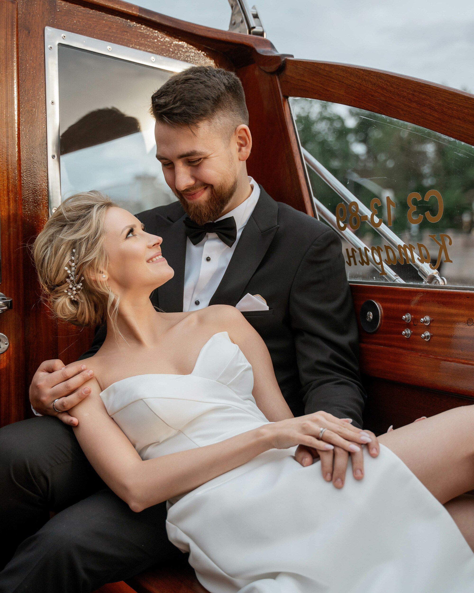 Свадьба для двоих в отеле Wawelberg и на катере. Свадебный фотограф в Санкт-Петербурге и Москве Андрей Нестеров