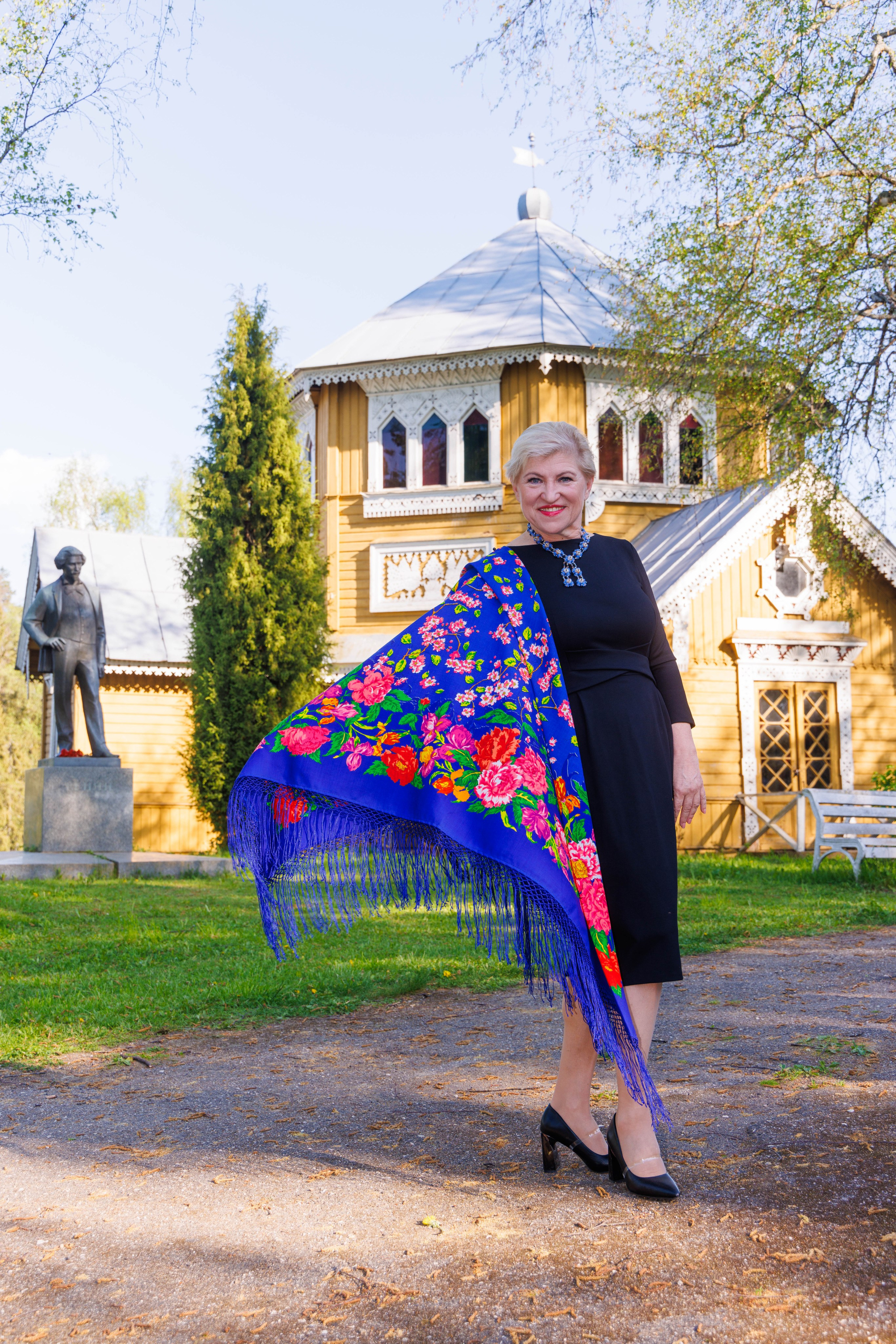 Всероссийский пленэр художников в доме-музее Ильи Репина, 2025. Коллекционер и искусствовед Олеся Ястребова