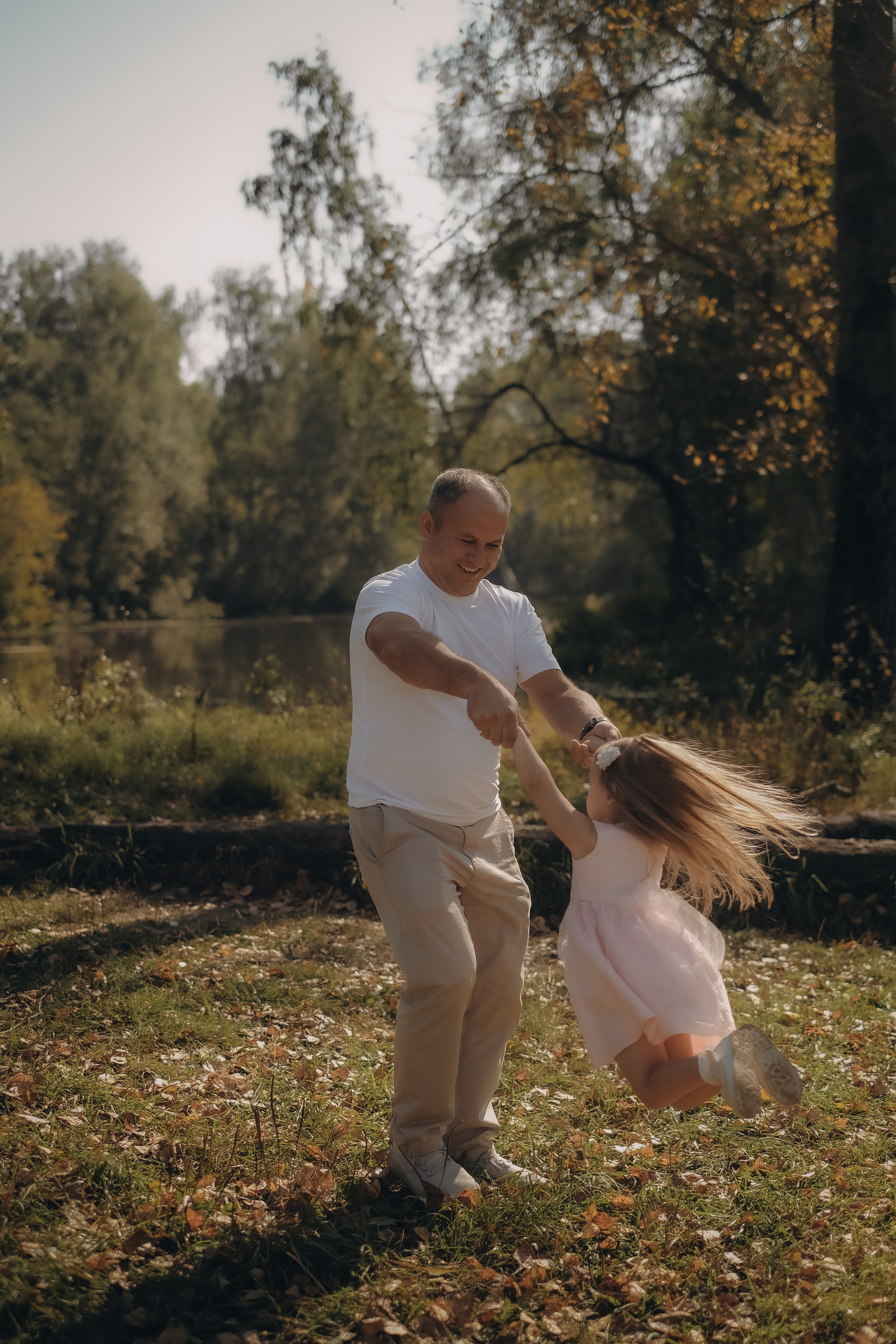 Семья Борган. Осенний день на Клязьме. Свадебный и семейный фотограф в Москве Инника Кетлер