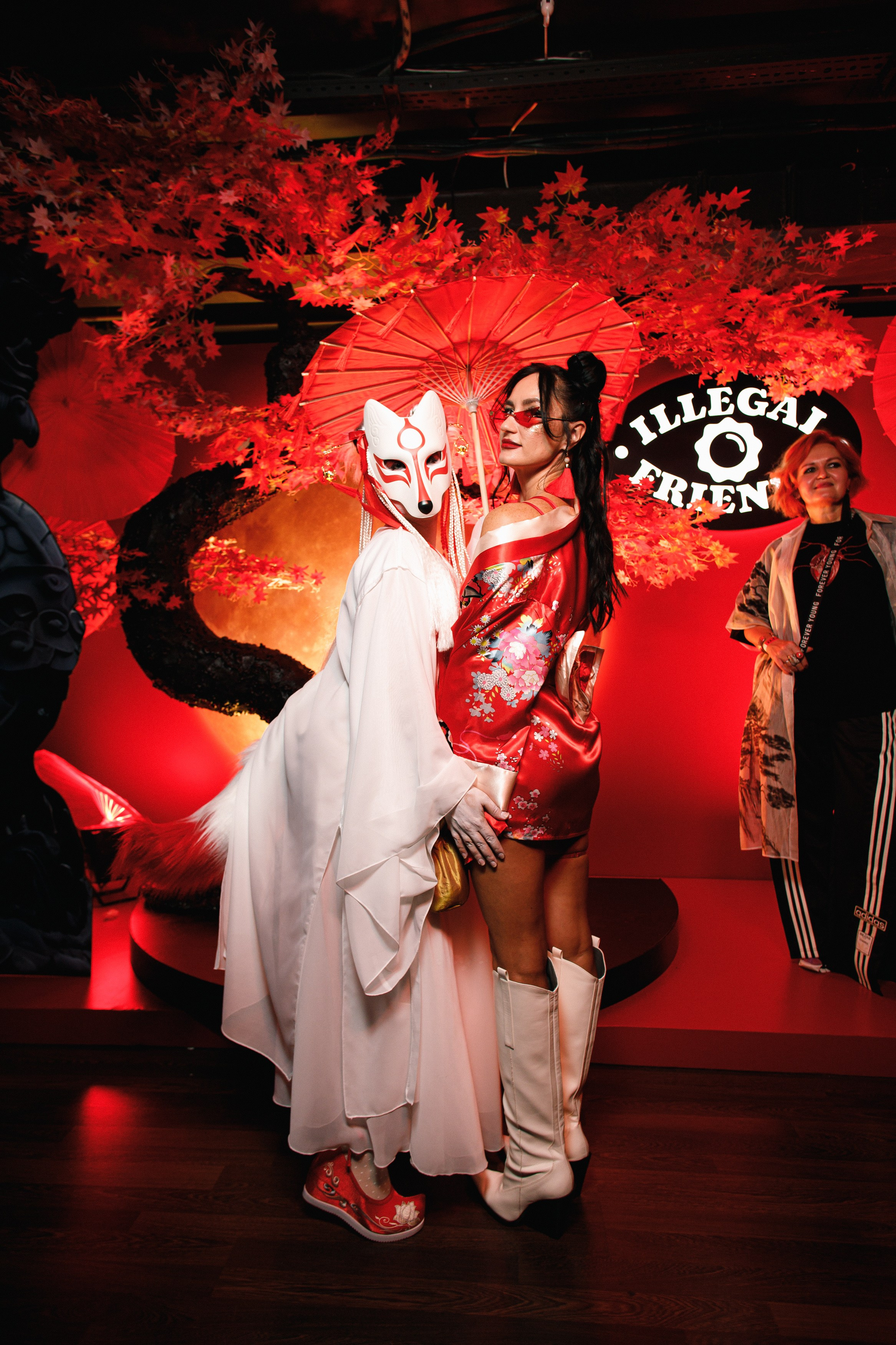 ILLEGAL FRIENDS | ASIA. СВОИ. ФОТООТЧЕТЫ-СОБЫТИЯ-МЕСТА