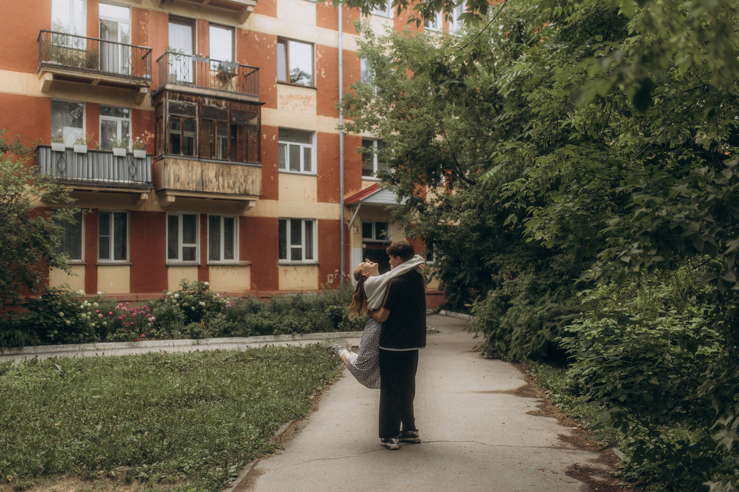 Сергей и Анастасия. Прогулка по Академгородку. Семейный и свадебный фотограф в Новосибирске/Бийске Екатерина Логинова