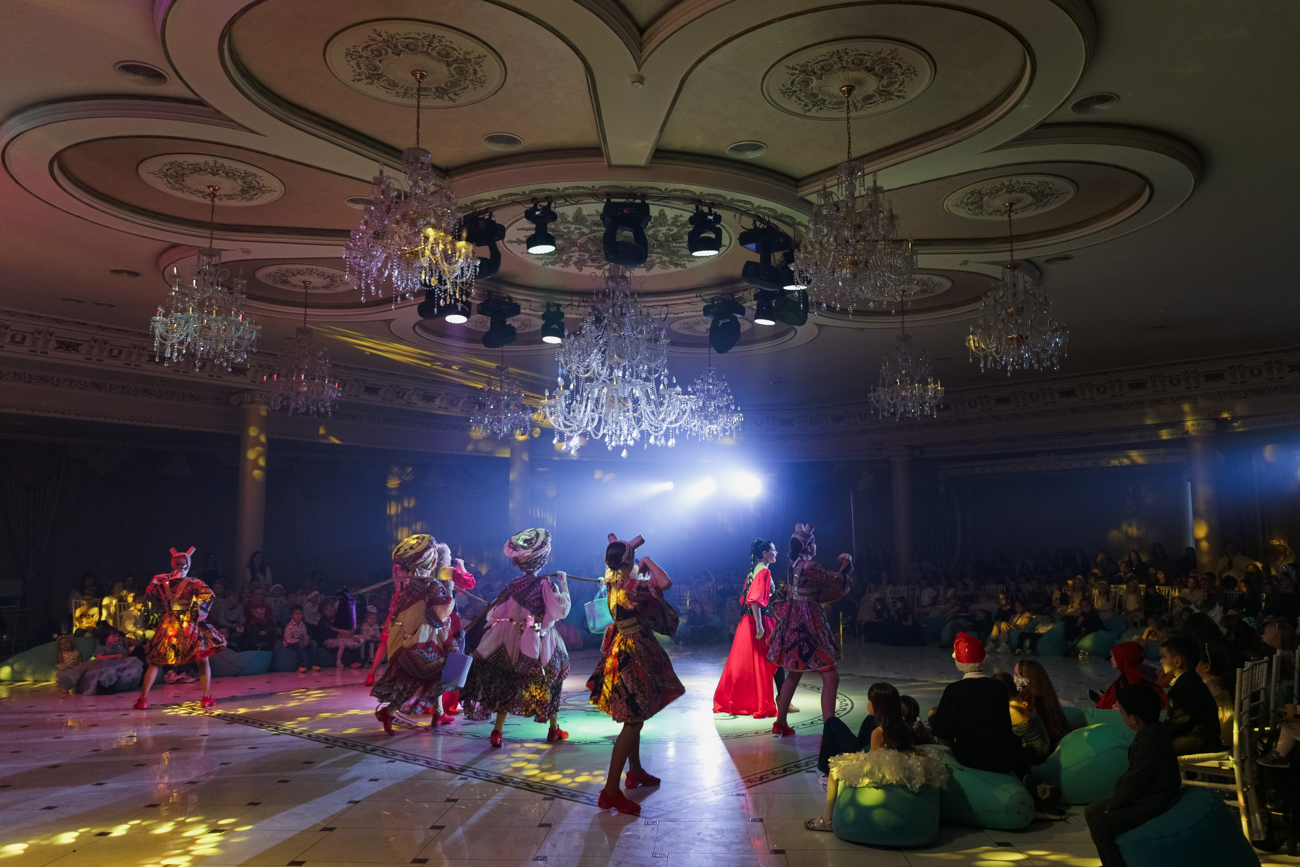 Новогоднее представление детское