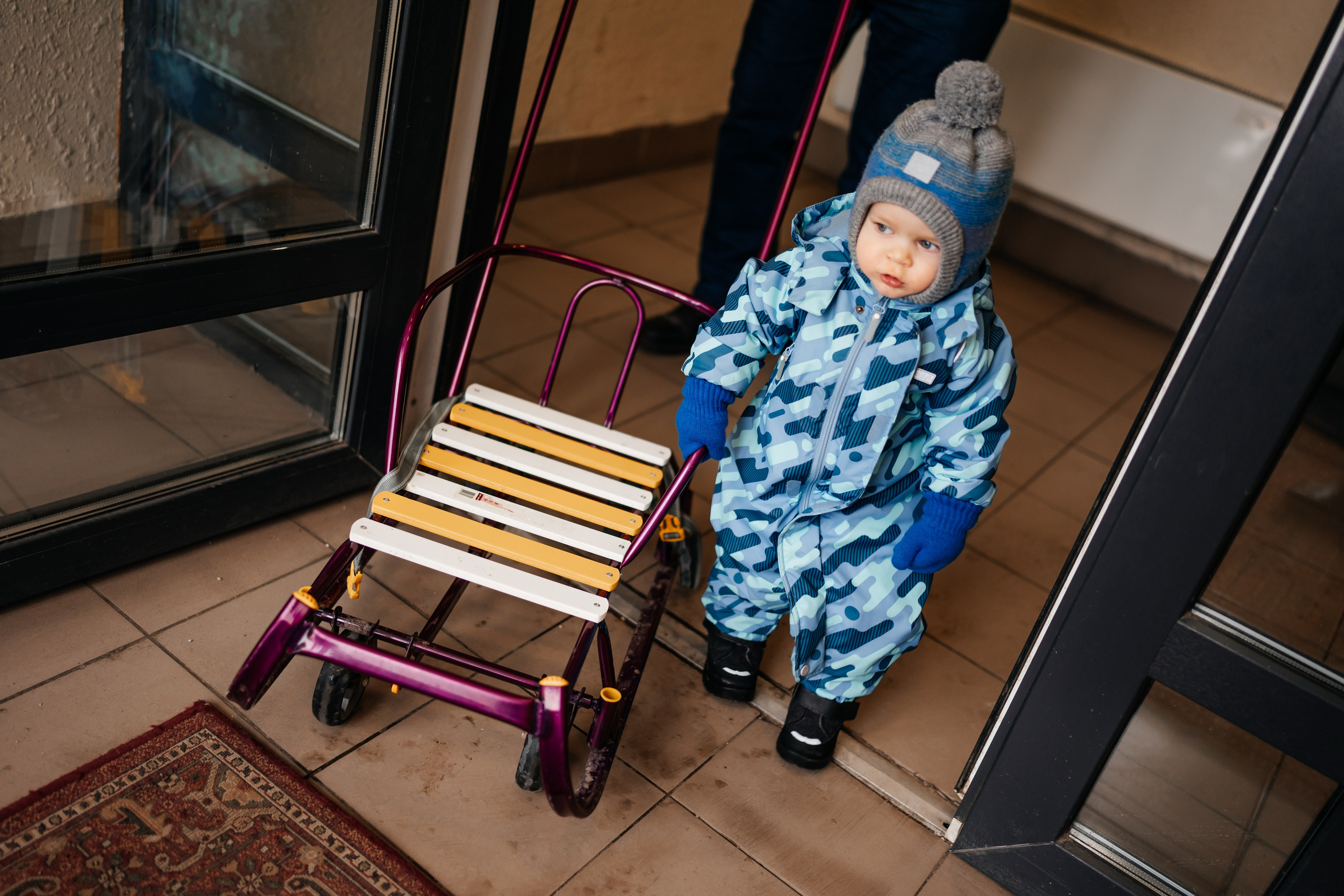 Украшаем ёлочку. Малыш Костя. Семейный фотограф в Москве Ирина Жур