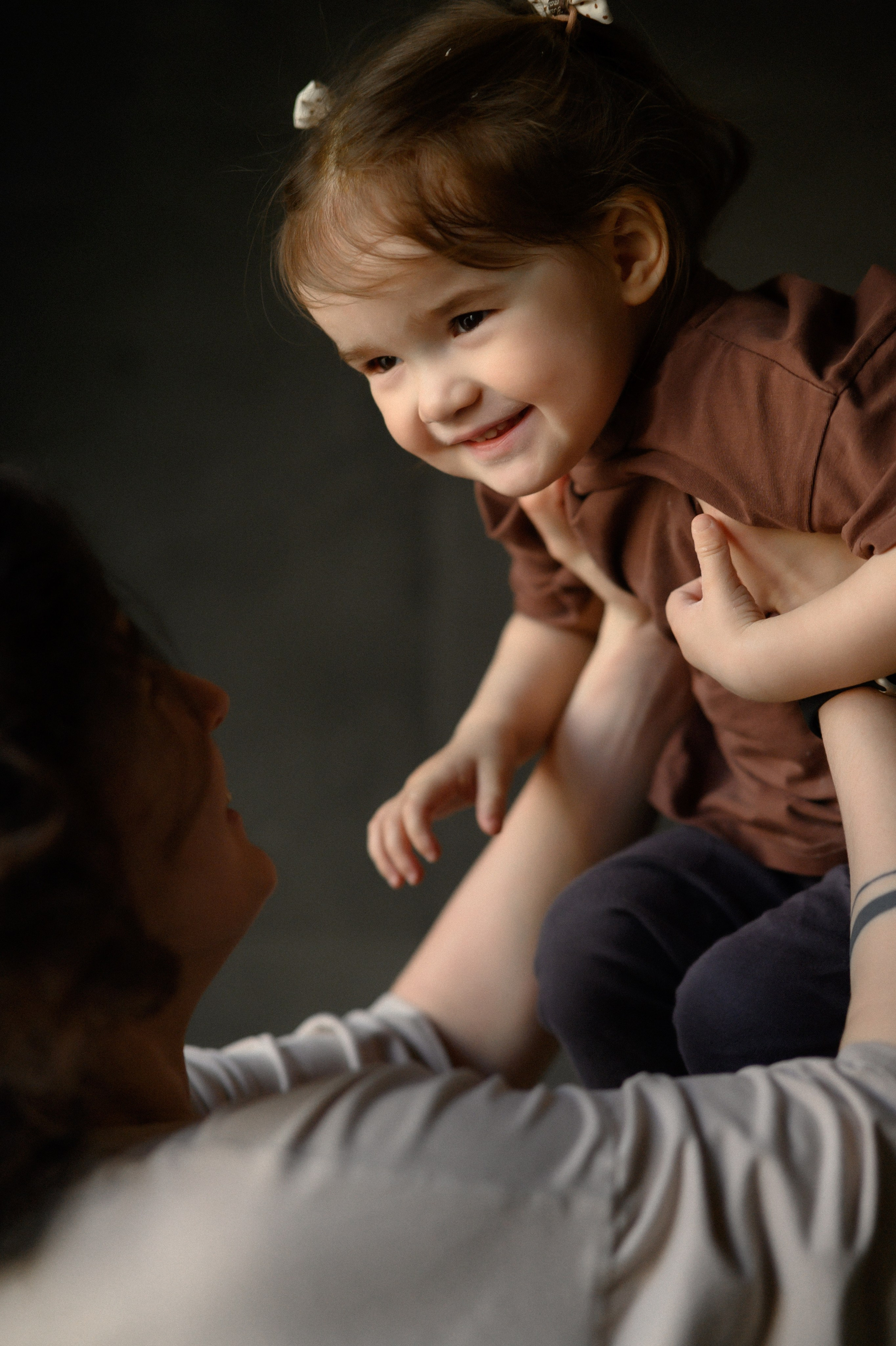 Руслан, Марта и Кира дома. Семейный и свадебный lifestyle-фотограф в Москве Мария Петрова